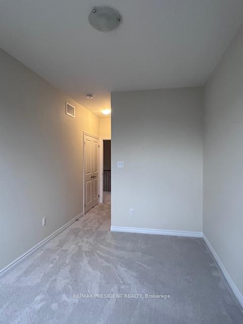 Photo 9 of 1417 Oakmont Common, Burlington, Tyandaga — HOMEH