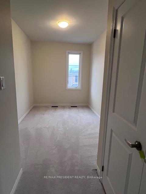 Photo 12 of 1417 Oakmont Common, Burlington, Tyandaga — HOMEH