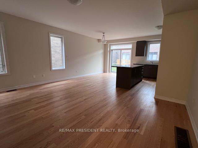 Photo 23 of 1417 Oakmont Common, Burlington, Tyandaga — HOMEH