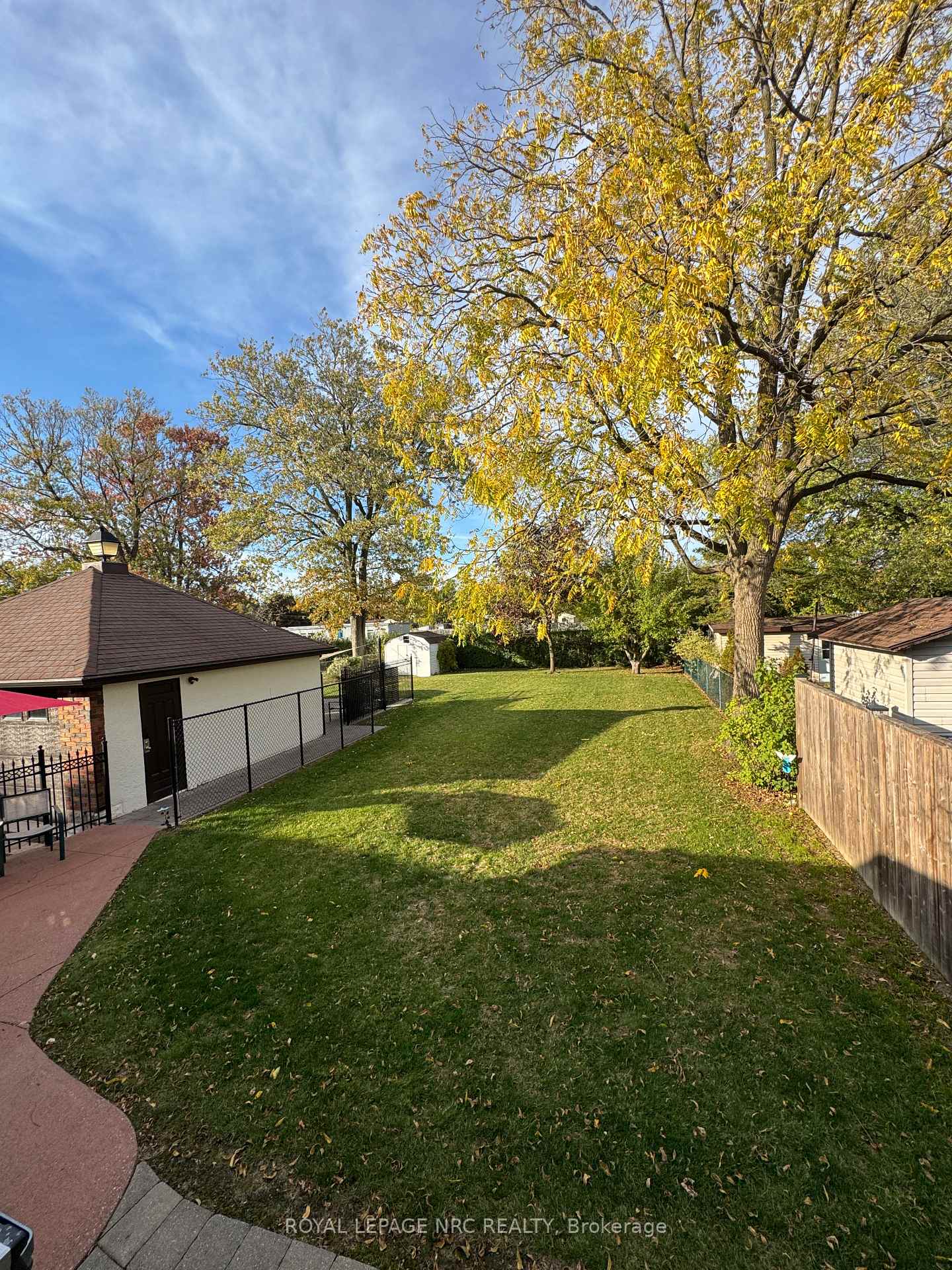 Photo 6 of 62 Pine Street, Welland, Prince Charles — HOMEH