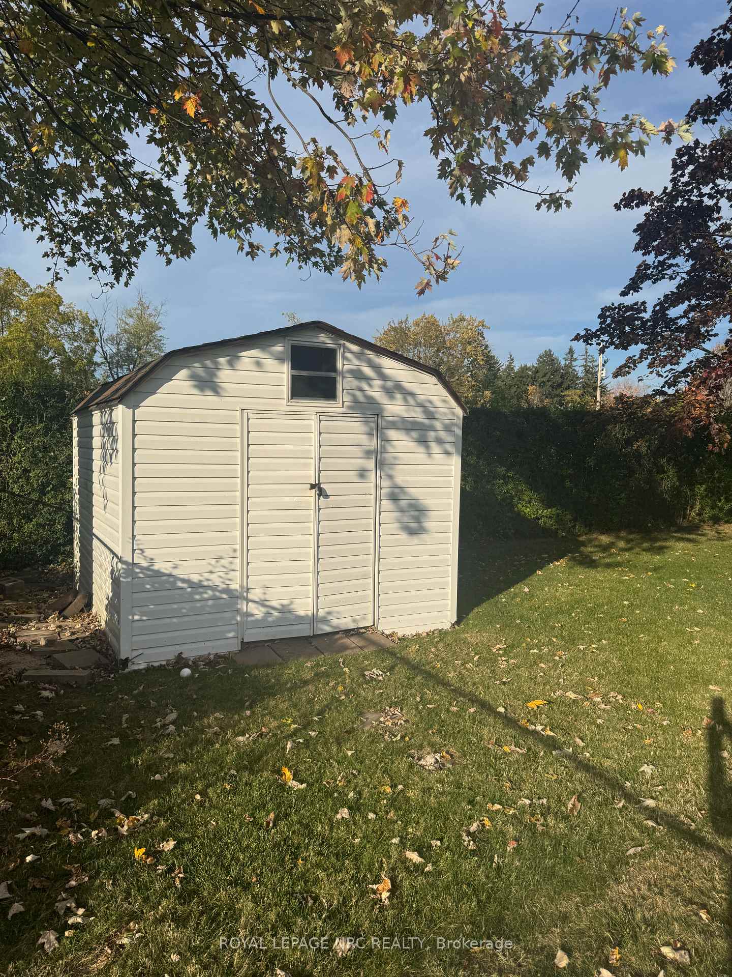 Photo 9 of 62 Pine Street, Welland, Prince Charles — HOMEH