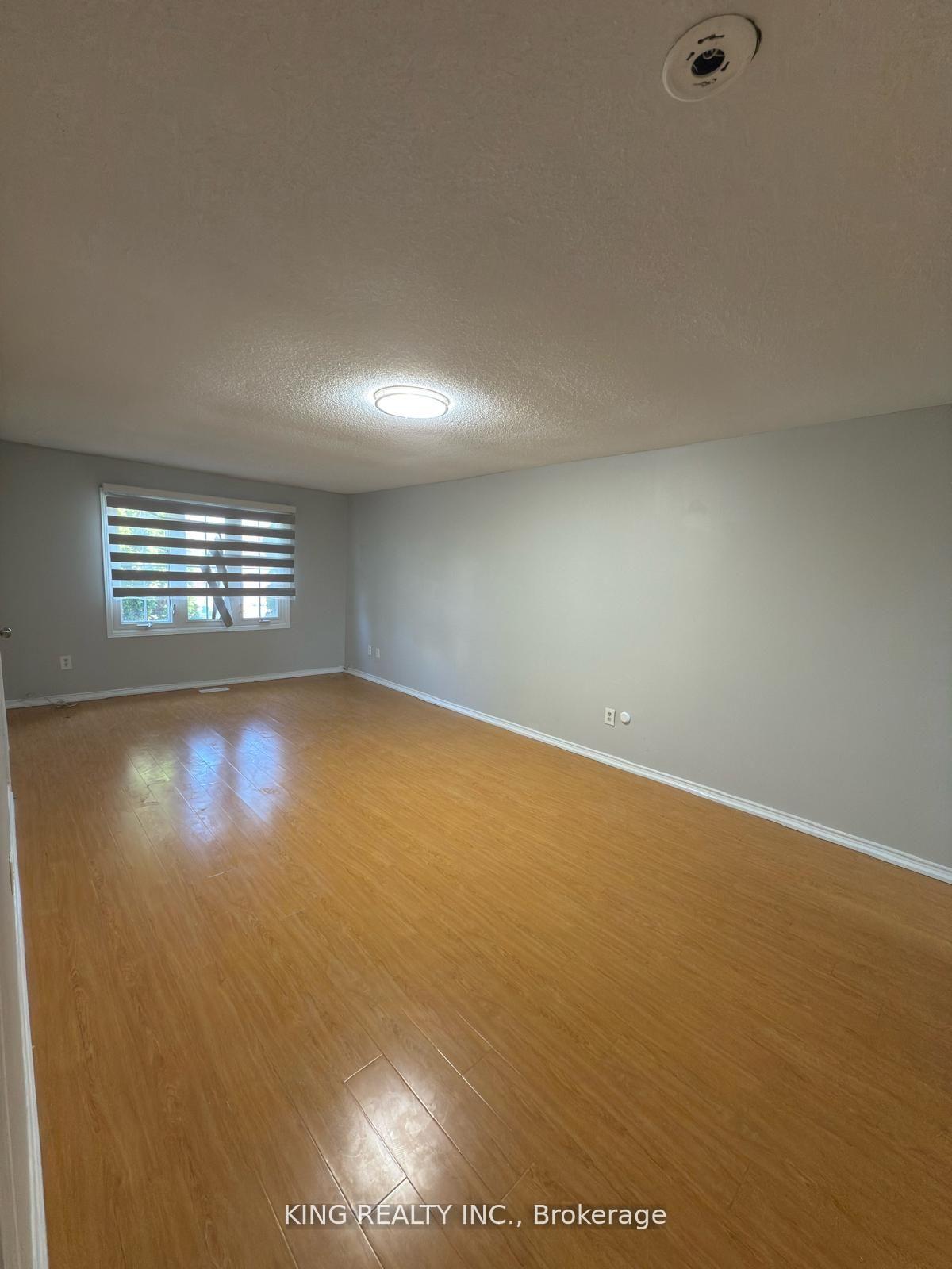Photo 5 of 7 Clydesdale Circle, Brampton, Fletcher's Creek South — HOMEH