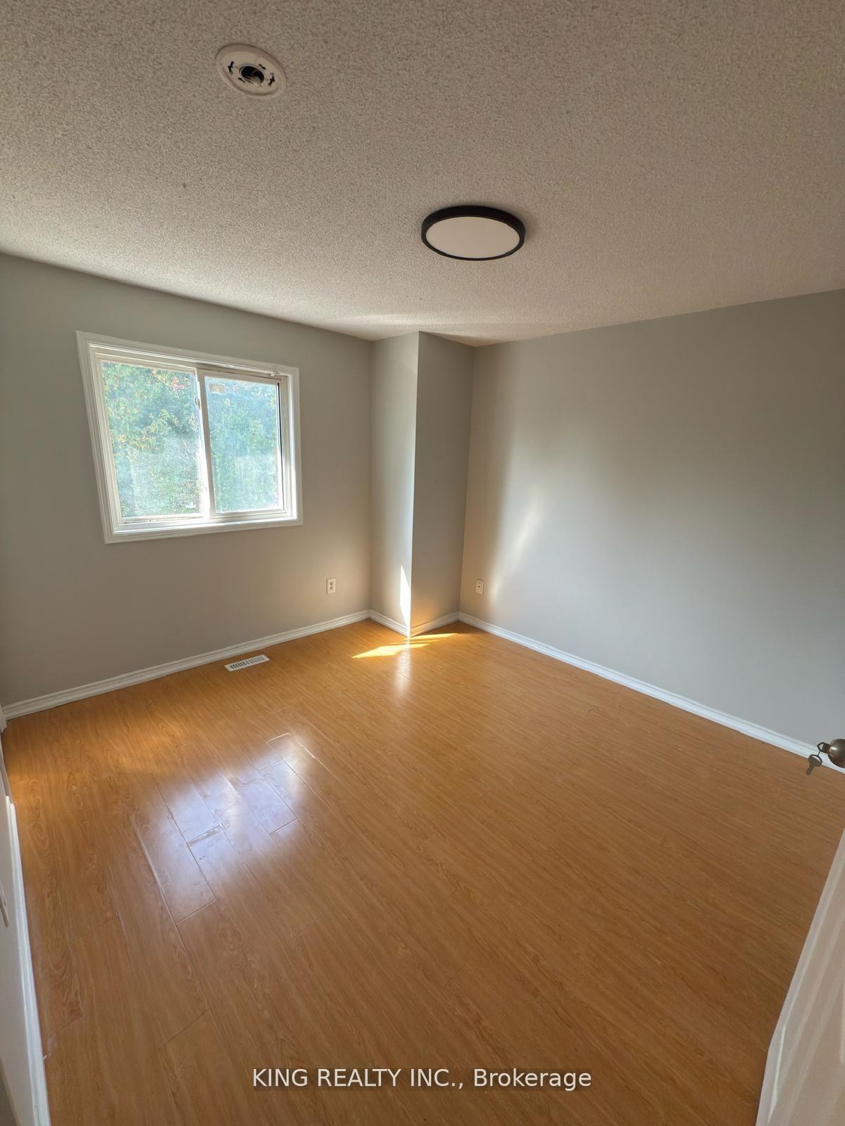 Photo 7 of 7 Clydesdale Circle, Brampton, Fletcher's Creek South — HOMEH