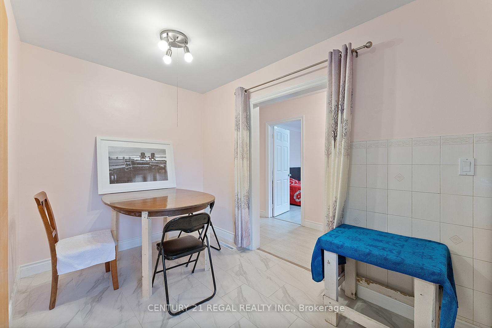 Photo 7 of 21 Louisa Drive, Guelph, St. George's — HOMEH