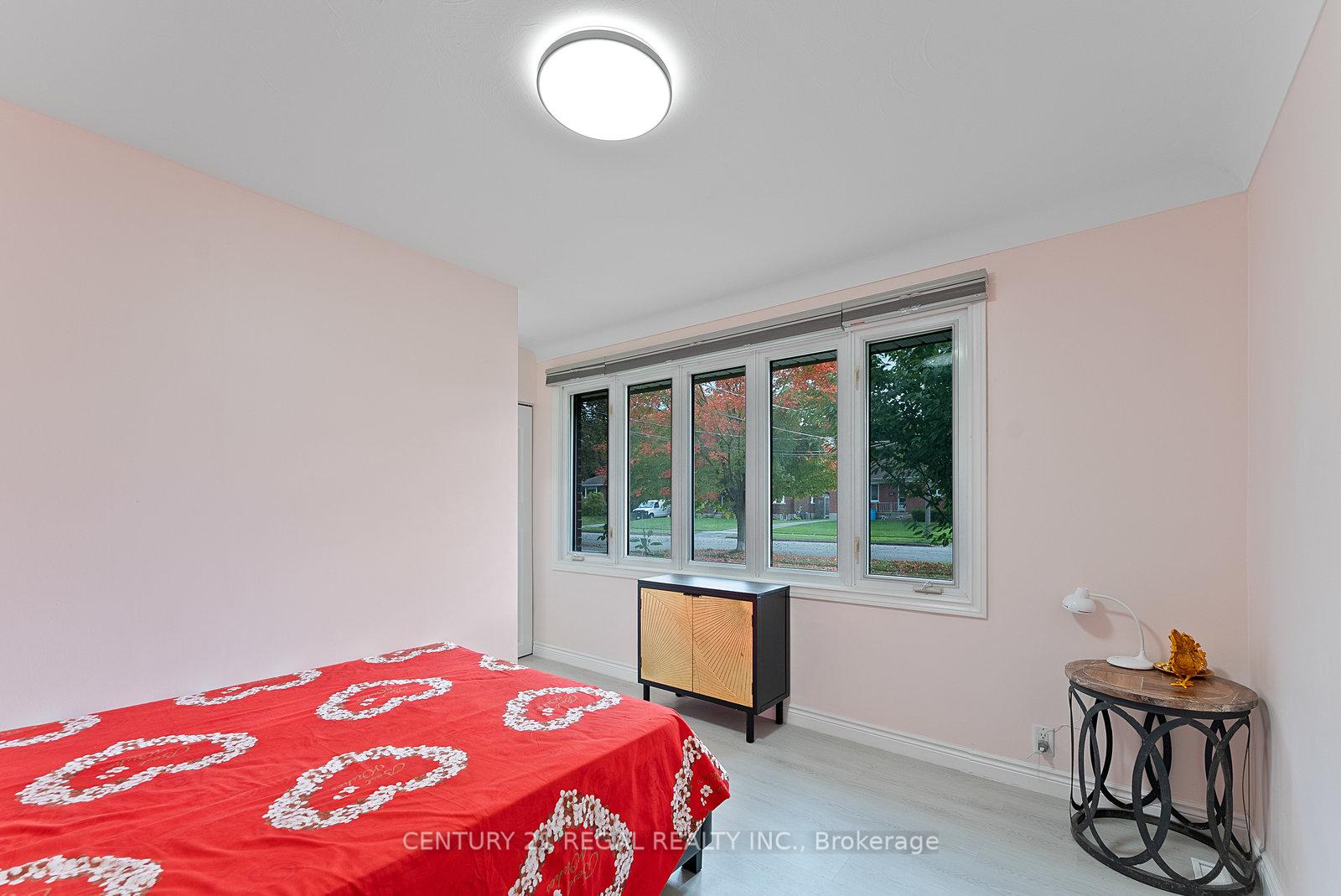 Photo 9 of 21 Louisa Drive, Guelph, St. George's — HOMEH