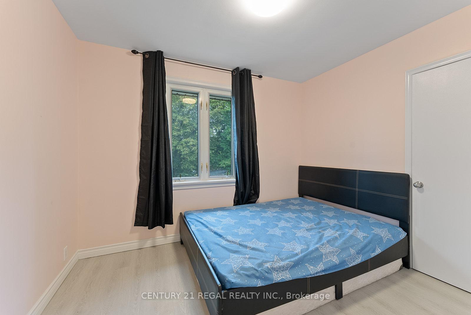 Photo 11 of 21 Louisa Drive, Guelph, St. George's — HOMEH