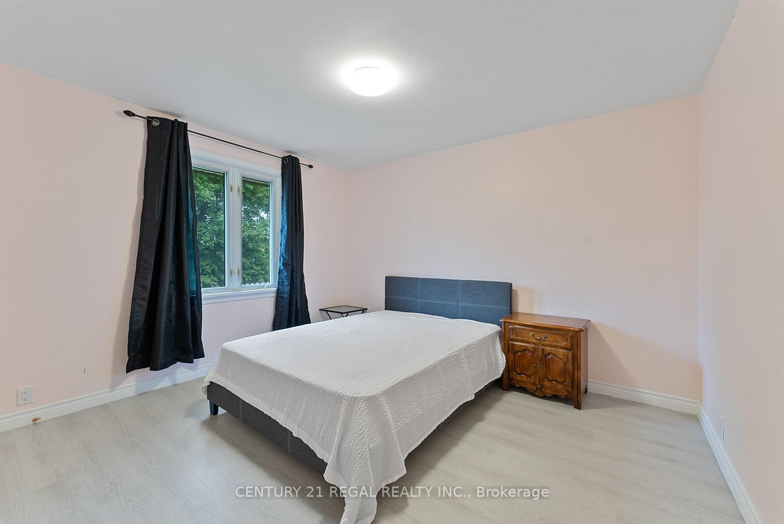 Photo 13 of 21 Louisa Drive, Guelph, St. George's — HOMEH