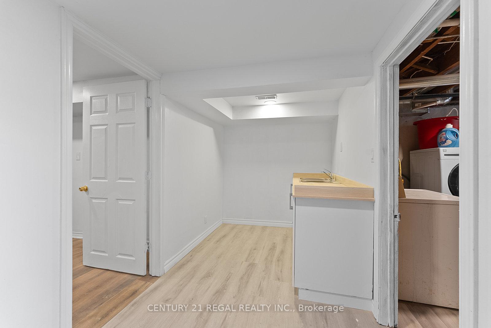 Photo 20 of 21 Louisa Drive, Guelph, St. George's — HOMEH