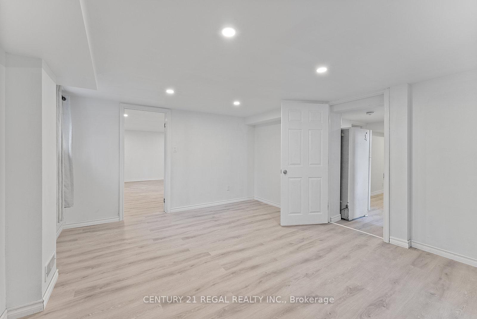 Photo 24 of 21 Louisa Drive, Guelph, St. George's — HOMEH