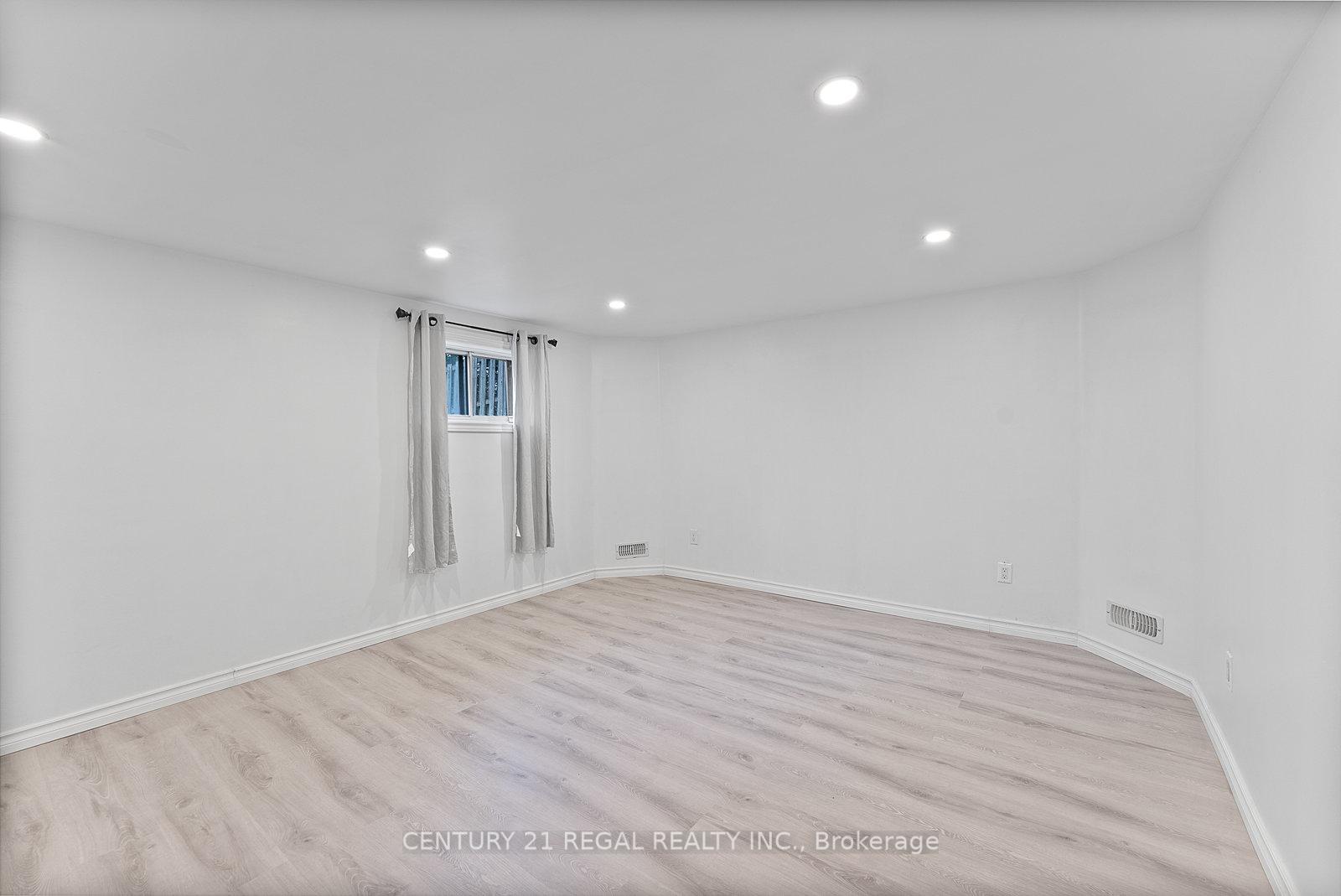 Photo 27 of 21 Louisa Drive, Guelph, St. George's — HOMEH