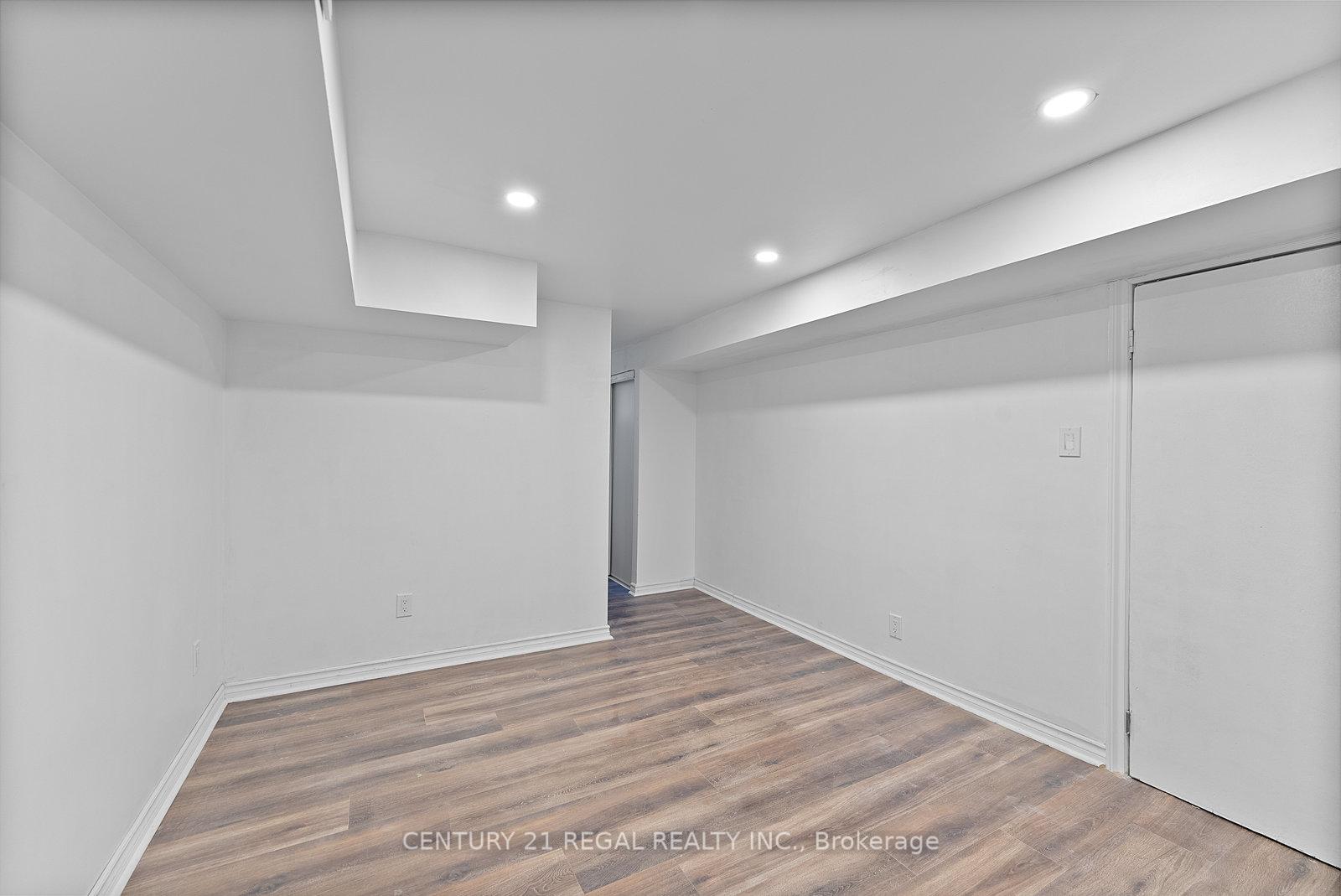Photo 31 of 21 Louisa Drive, Guelph, St. George's — HOMEH