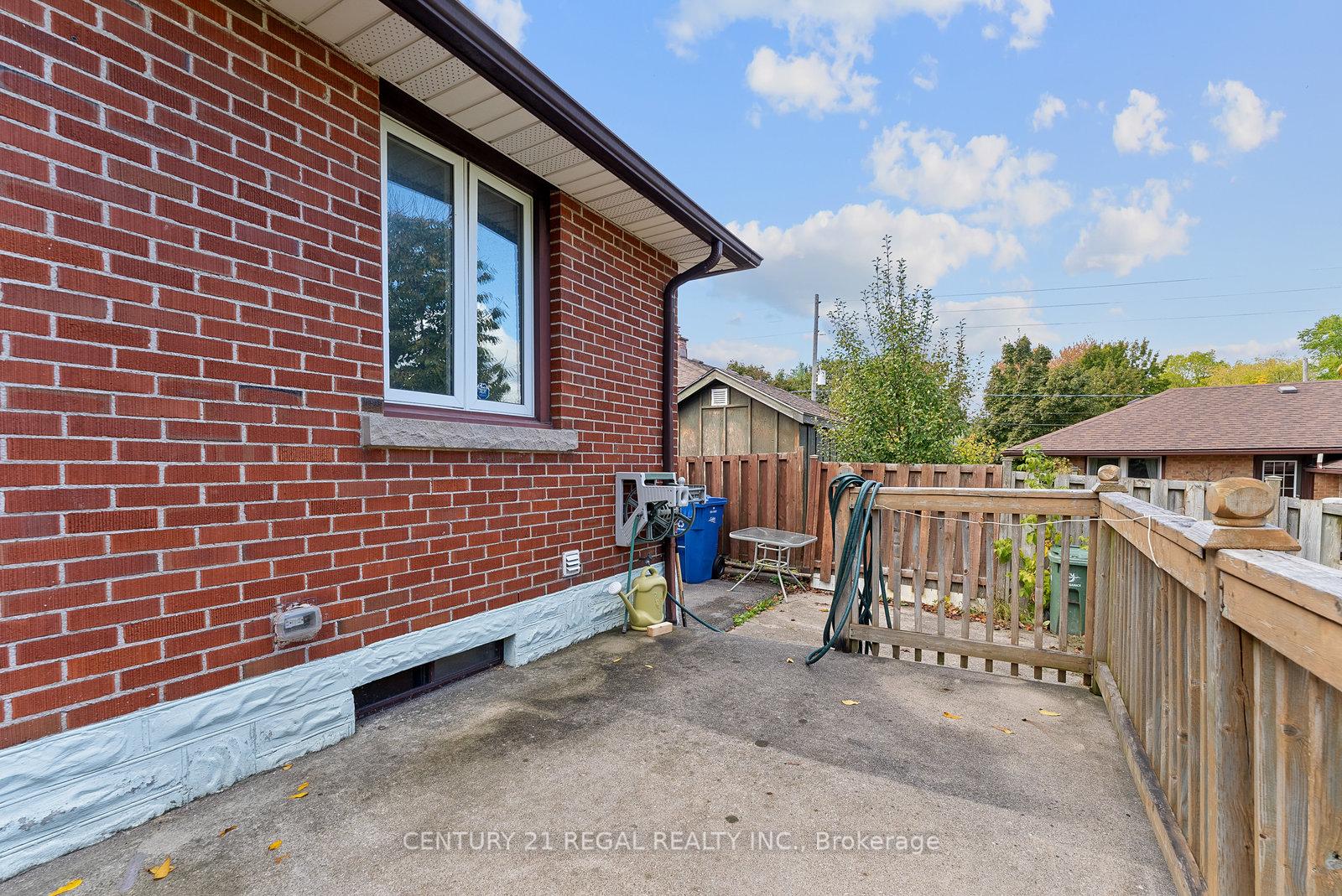 Photo 37 of 21 Louisa Drive, Guelph, St. George's — HOMEH