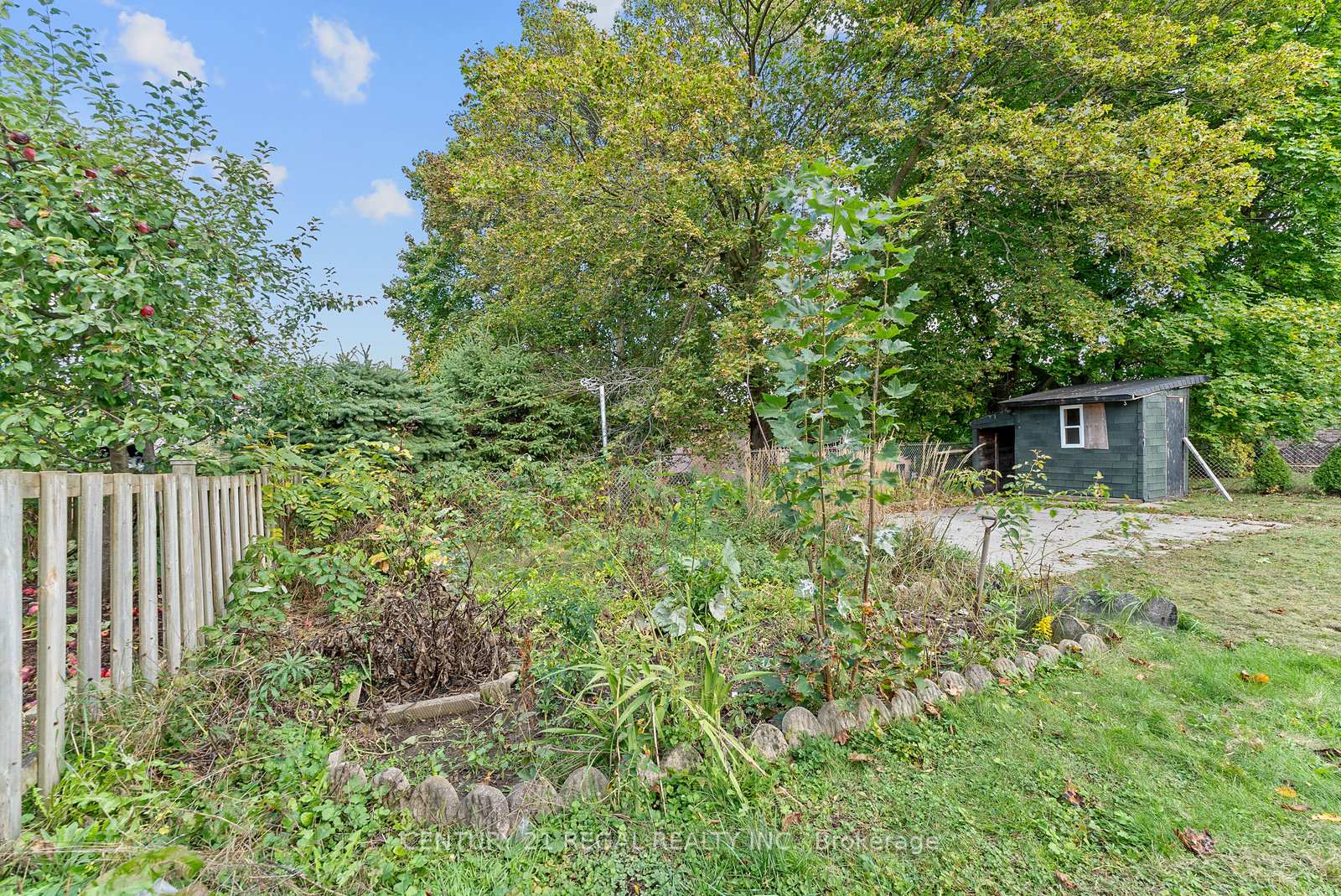 Photo 47 of 21 Louisa Drive, Guelph, St. George's — HOMEH