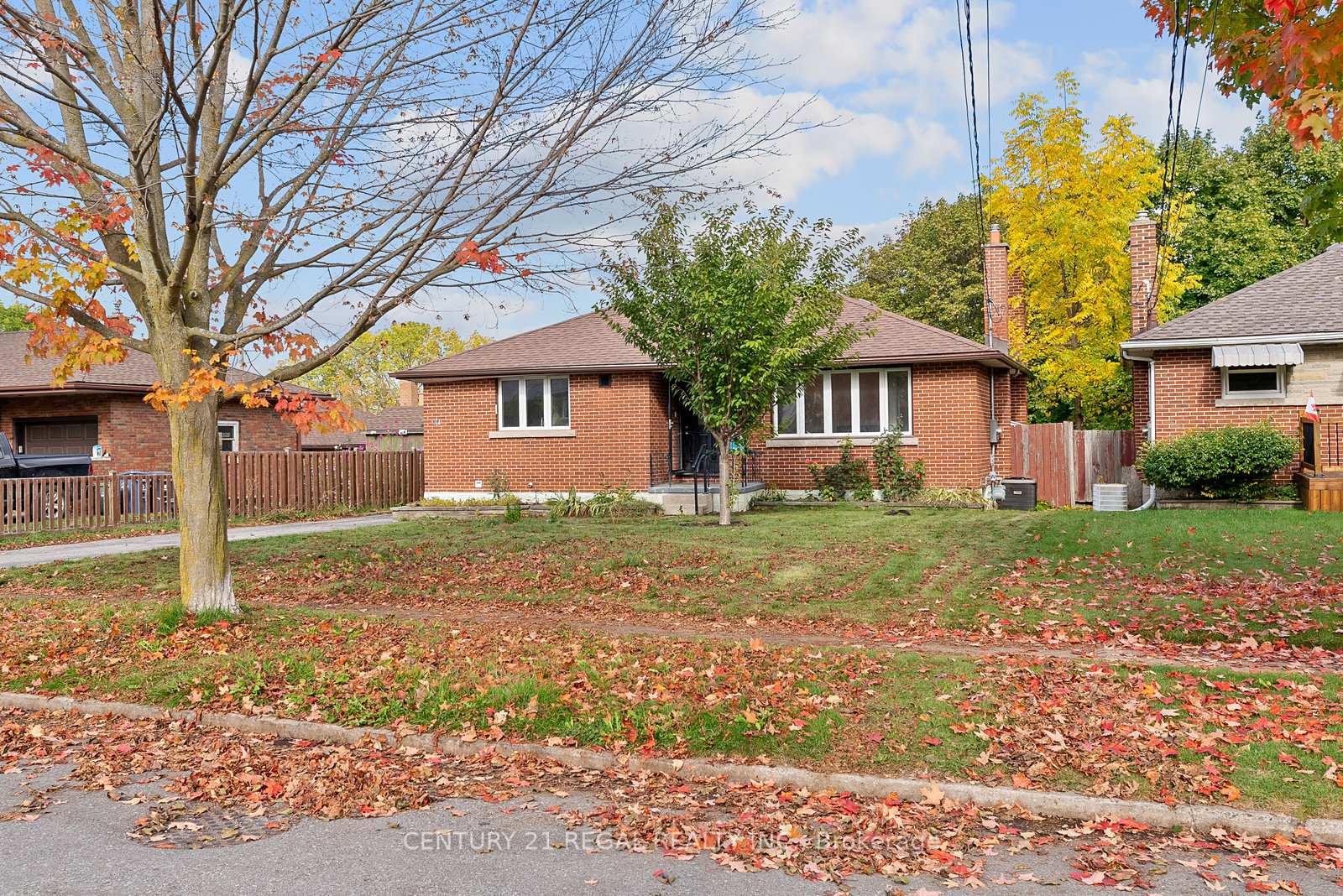 Photo 48 of 21 Louisa Drive, Guelph, St. George's — HOMEH
