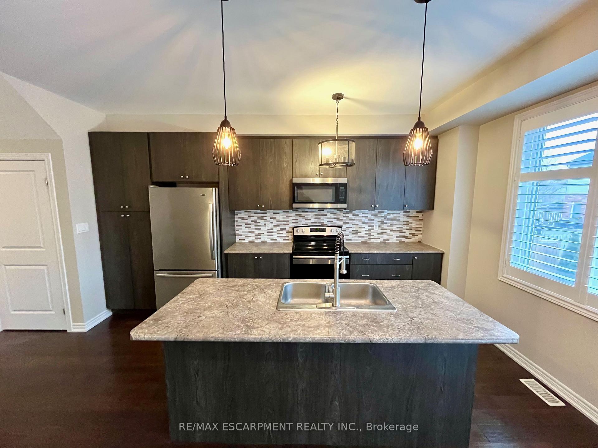 Photo 5 of 7 Pinot Crescent, Hamilton, Fruitland — HOMEH