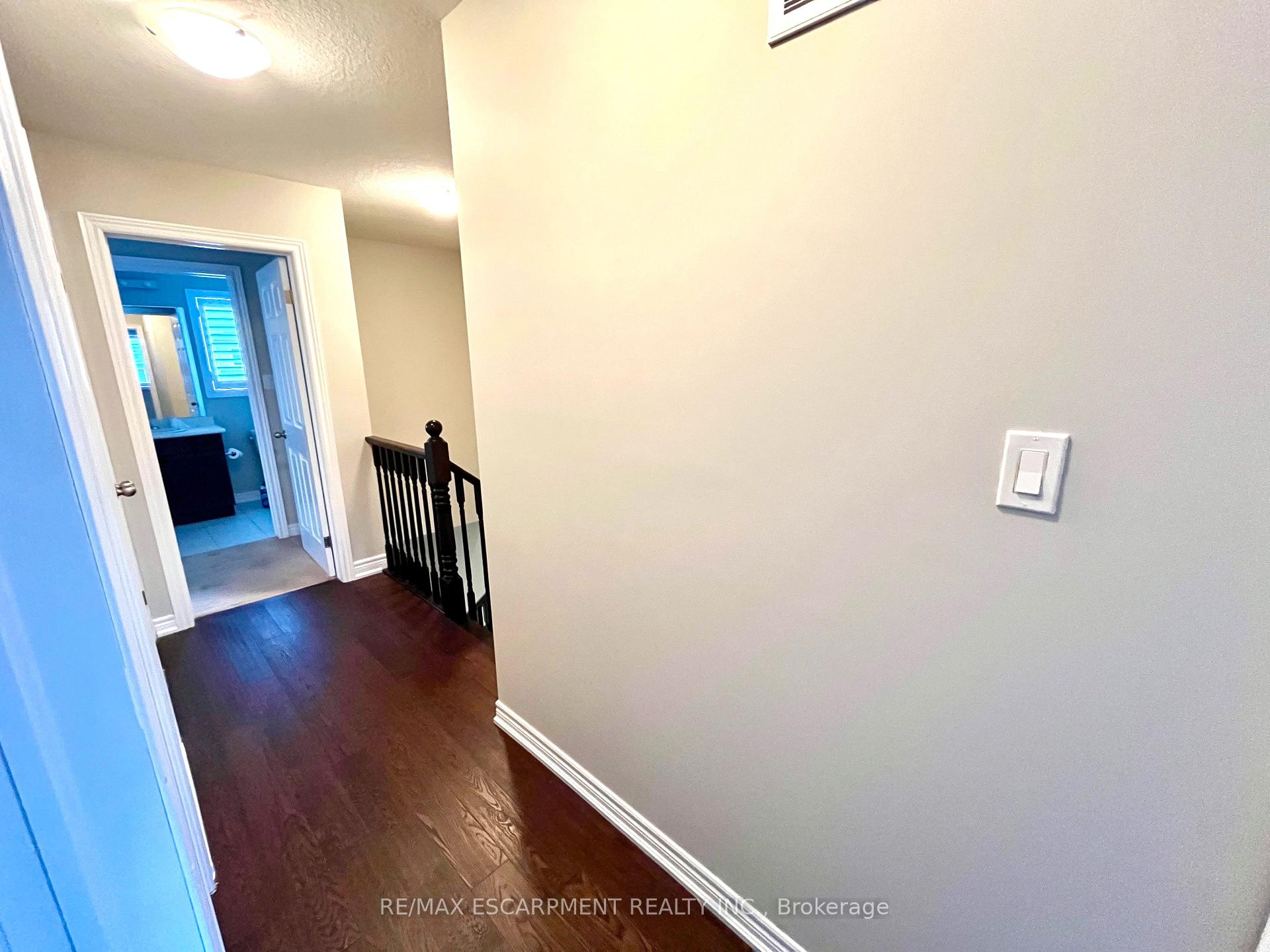 Photo 12 of 7 Pinot Crescent, Hamilton, Fruitland — HOMEH