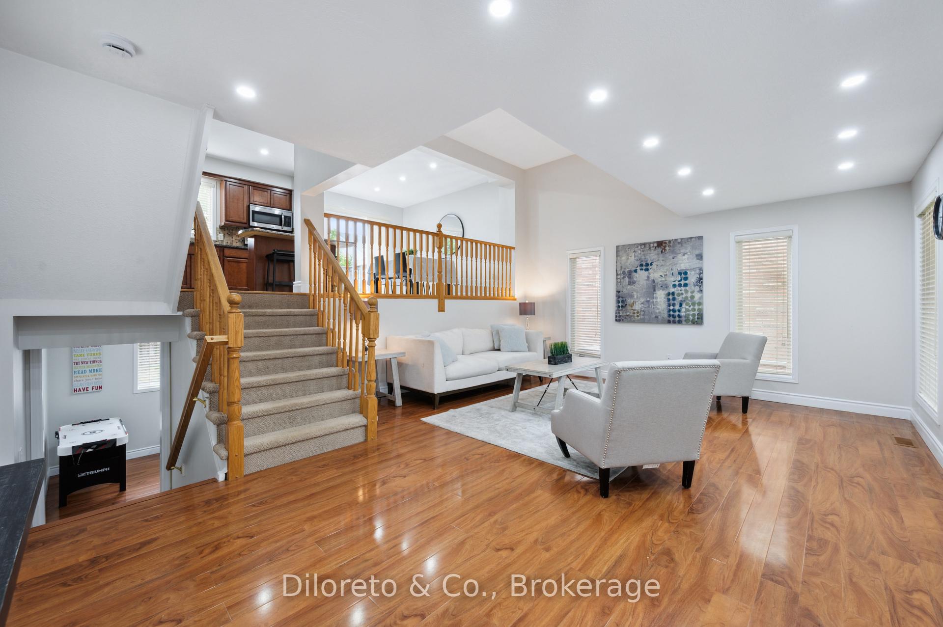 Photo 28 of 159 Lynch Circle, Guelph, Pineridge/Westminster Woods — HOMEH
