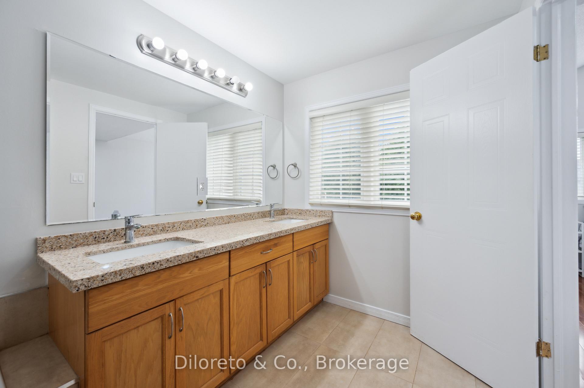 Photo 45 of 159 Lynch Circle, Guelph, Pineridge/Westminster Woods — HOMEH