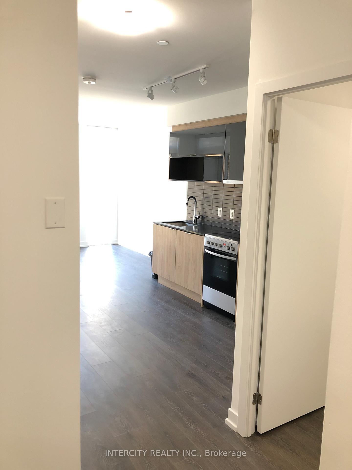 Photo 3 of Unit 304, 159 Wellesley Street E, Toronto, Church-Yonge Corridor — HOMEH