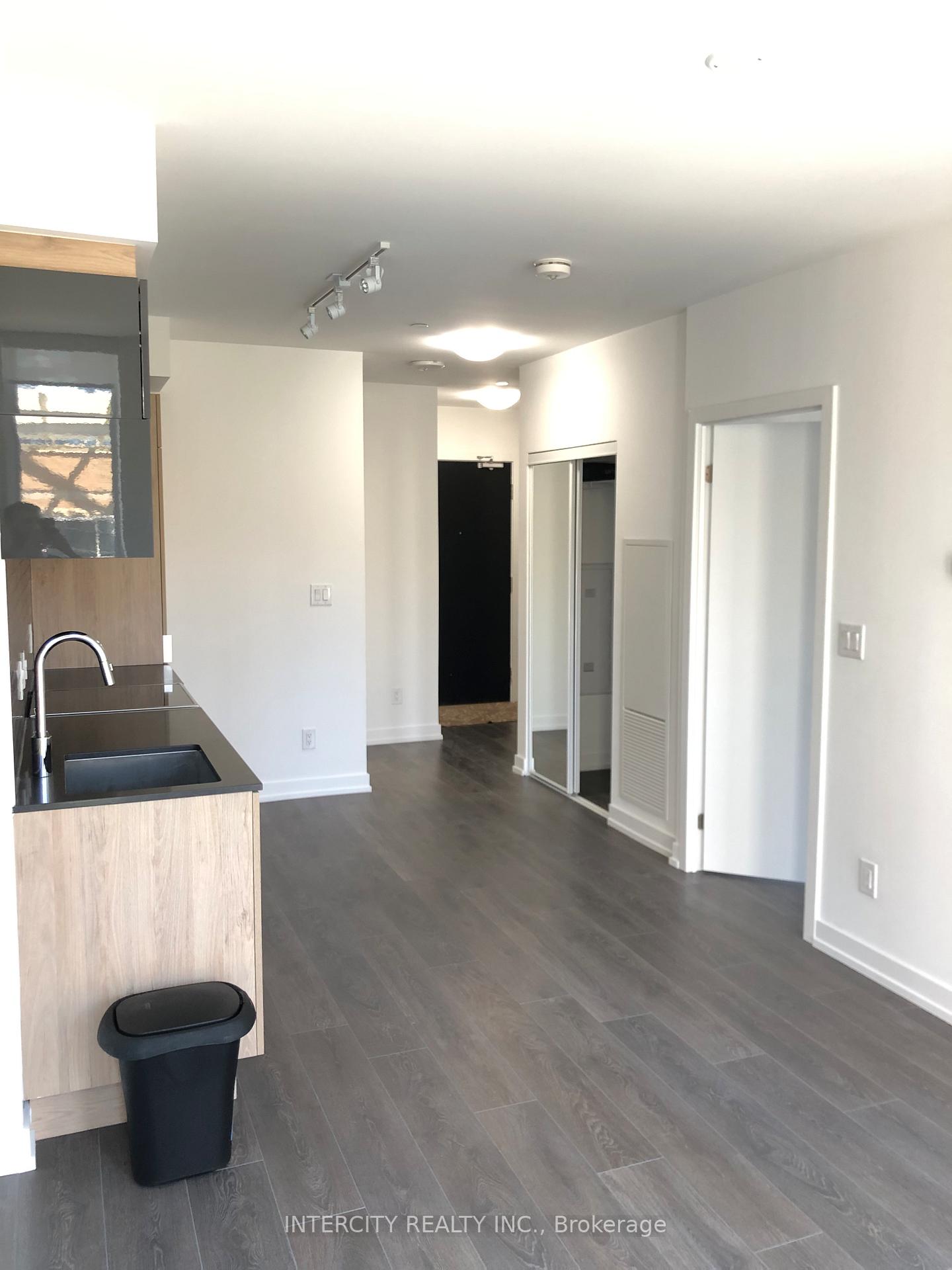 Photo 6 of Unit 304, 159 Wellesley Street E, Toronto, Church-Yonge Corridor — HOMEH