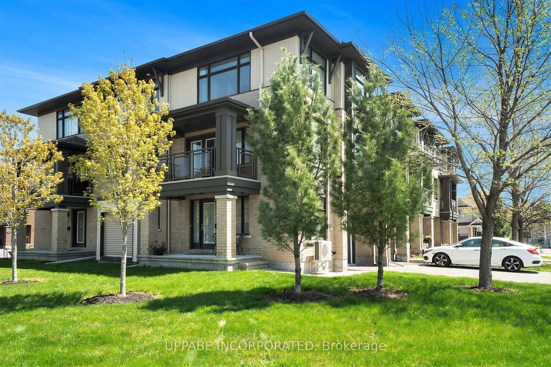 Photo 3 of 71 Blueheart Bay, Ottawa, Barrhaven - Longfields — HOMEH