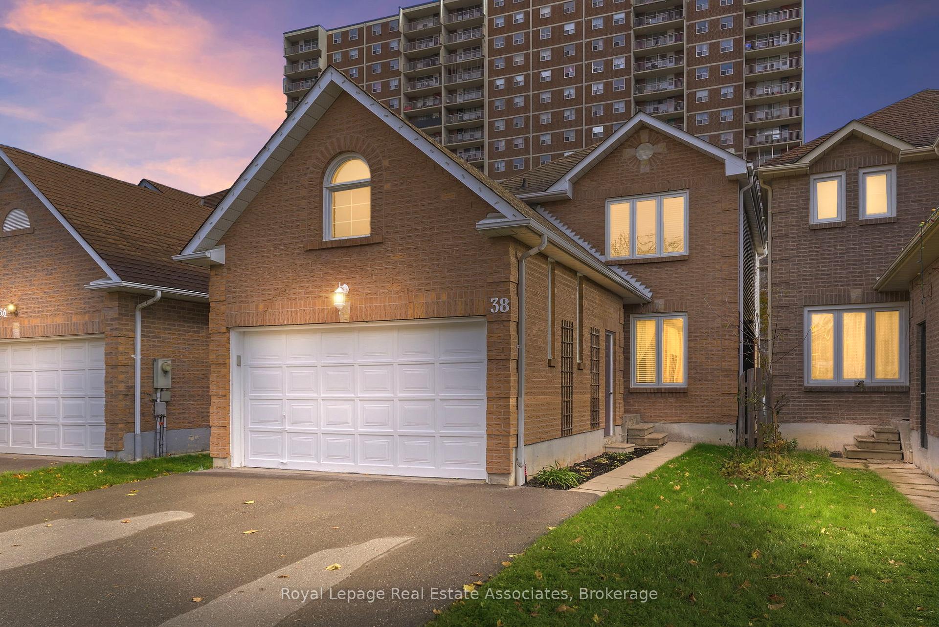 Photo 1 of 38 Bluebell Crescent, Whitby, Lynde Creek — HOMEH