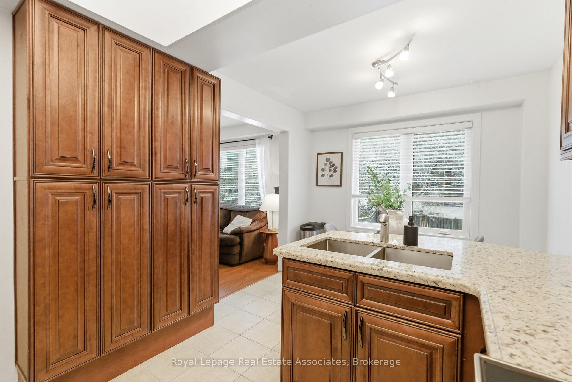 Photo 15 of 38 Bluebell Crescent, Whitby, Lynde Creek — HOMEH