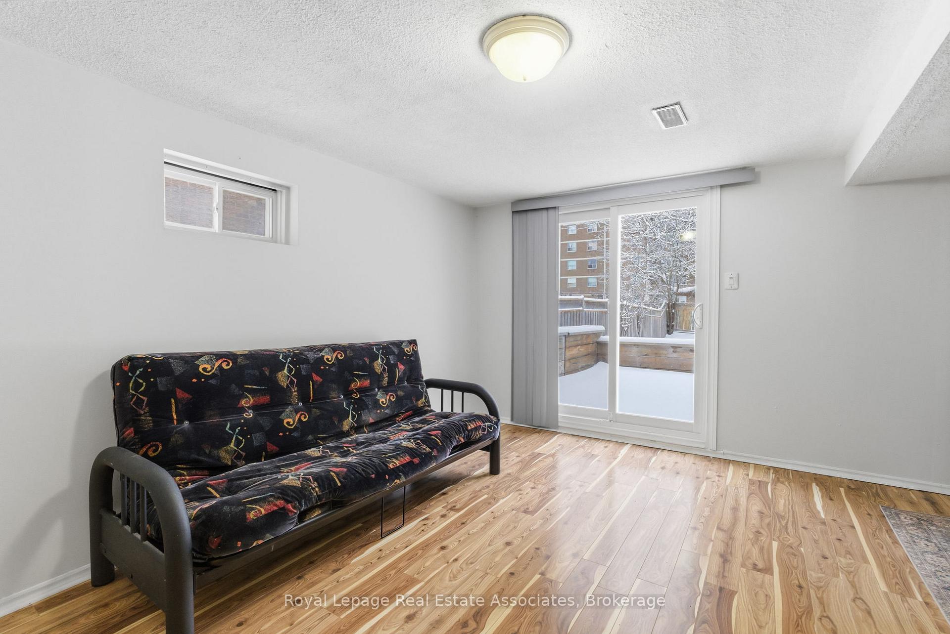 Photo 33 of 38 Bluebell Crescent, Whitby, Lynde Creek — HOMEH