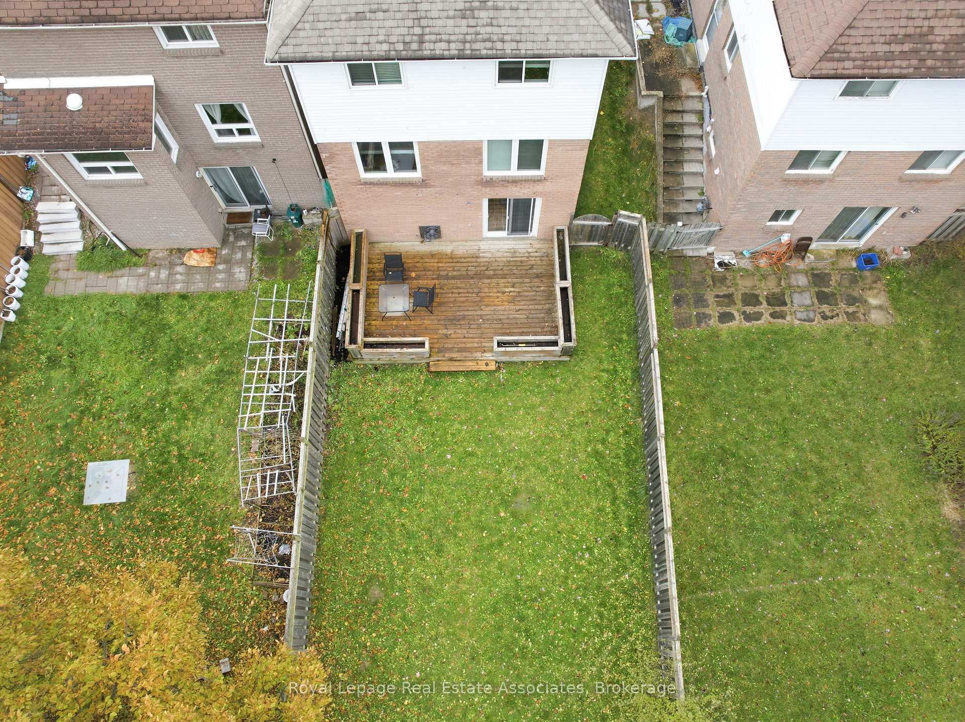 Photo 38 of 38 Bluebell Crescent, Whitby, Lynde Creek — HOMEH