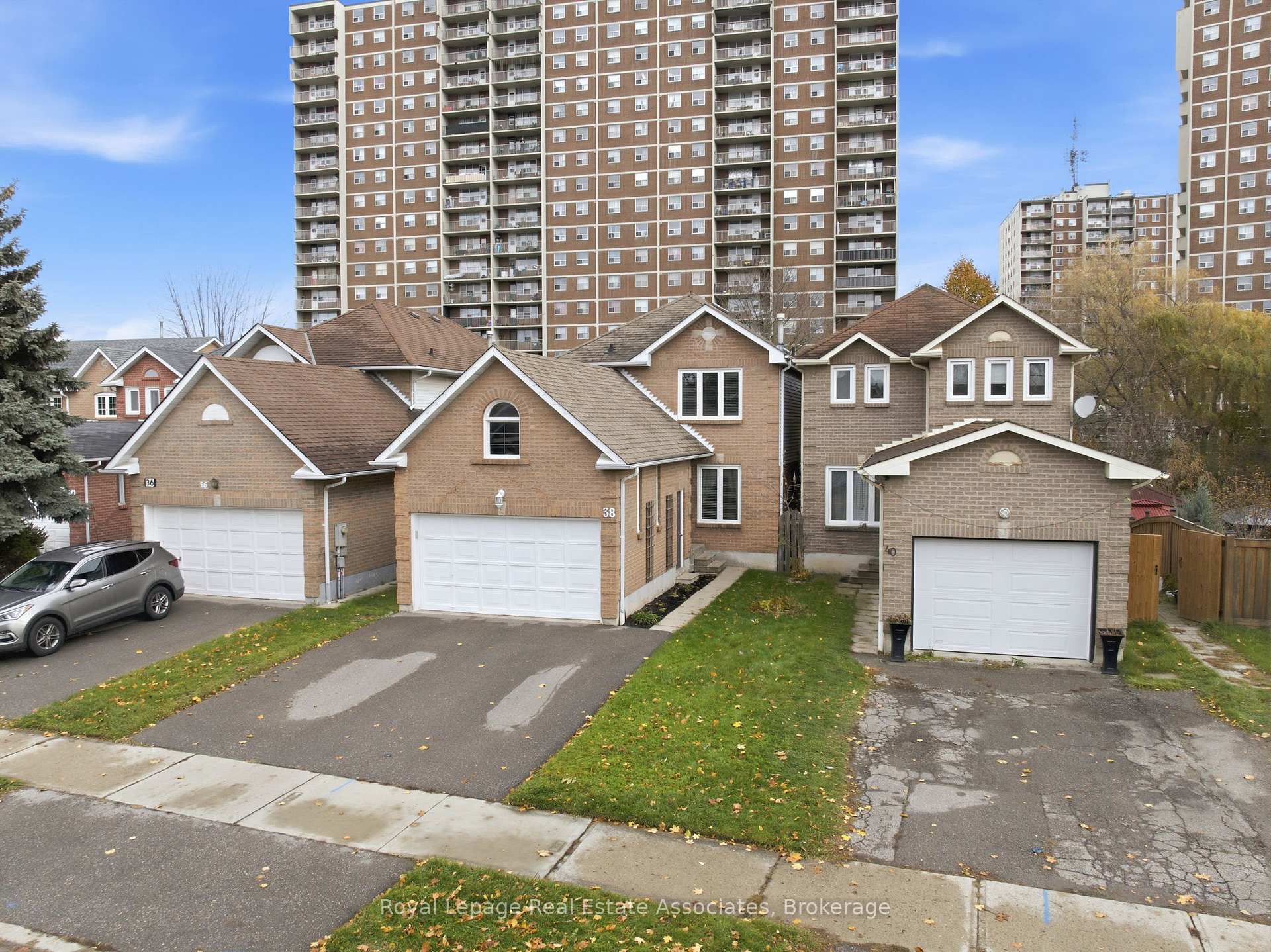 Photo 41 of 38 Bluebell Crescent, Whitby, Lynde Creek — HOMEH