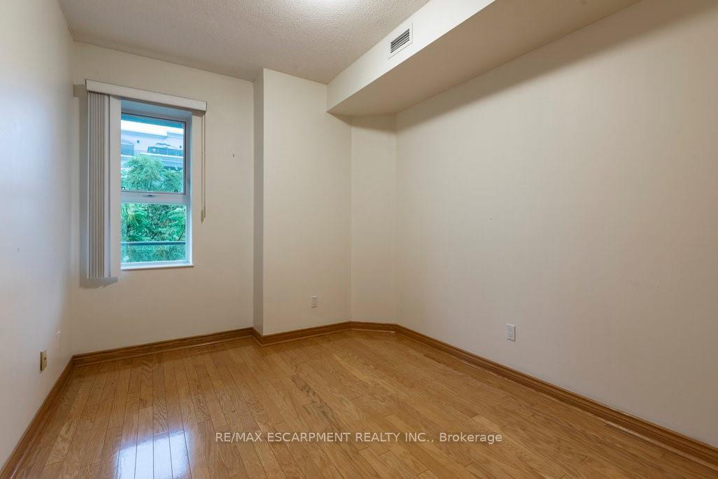 Photo 12 of Unit 604, 77 Governors Road, Hamilton, Dundas — HOMEH