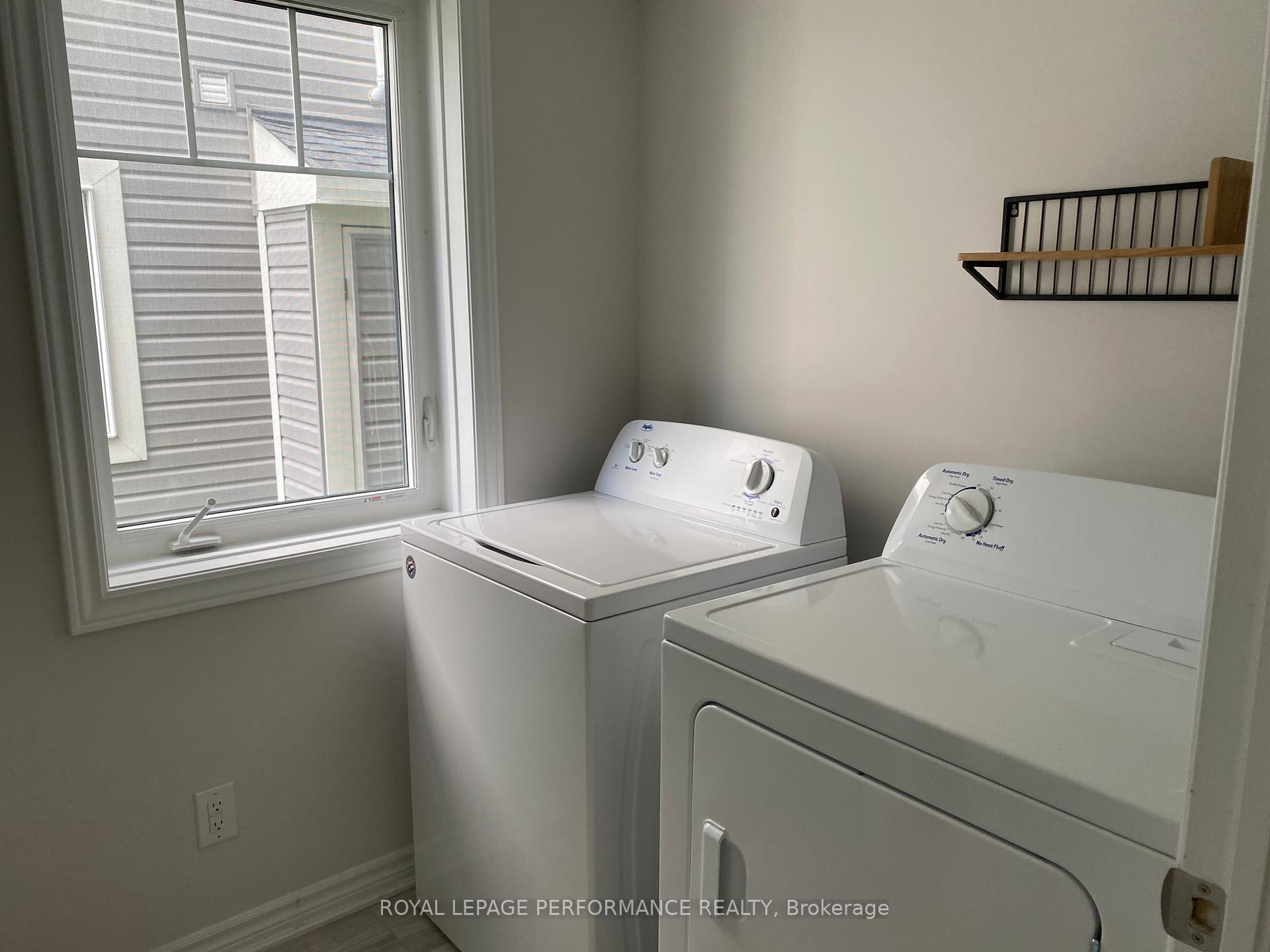 Photo 5 of 108 Helenium Lane, Ottawa, Avalon West — HOMEH