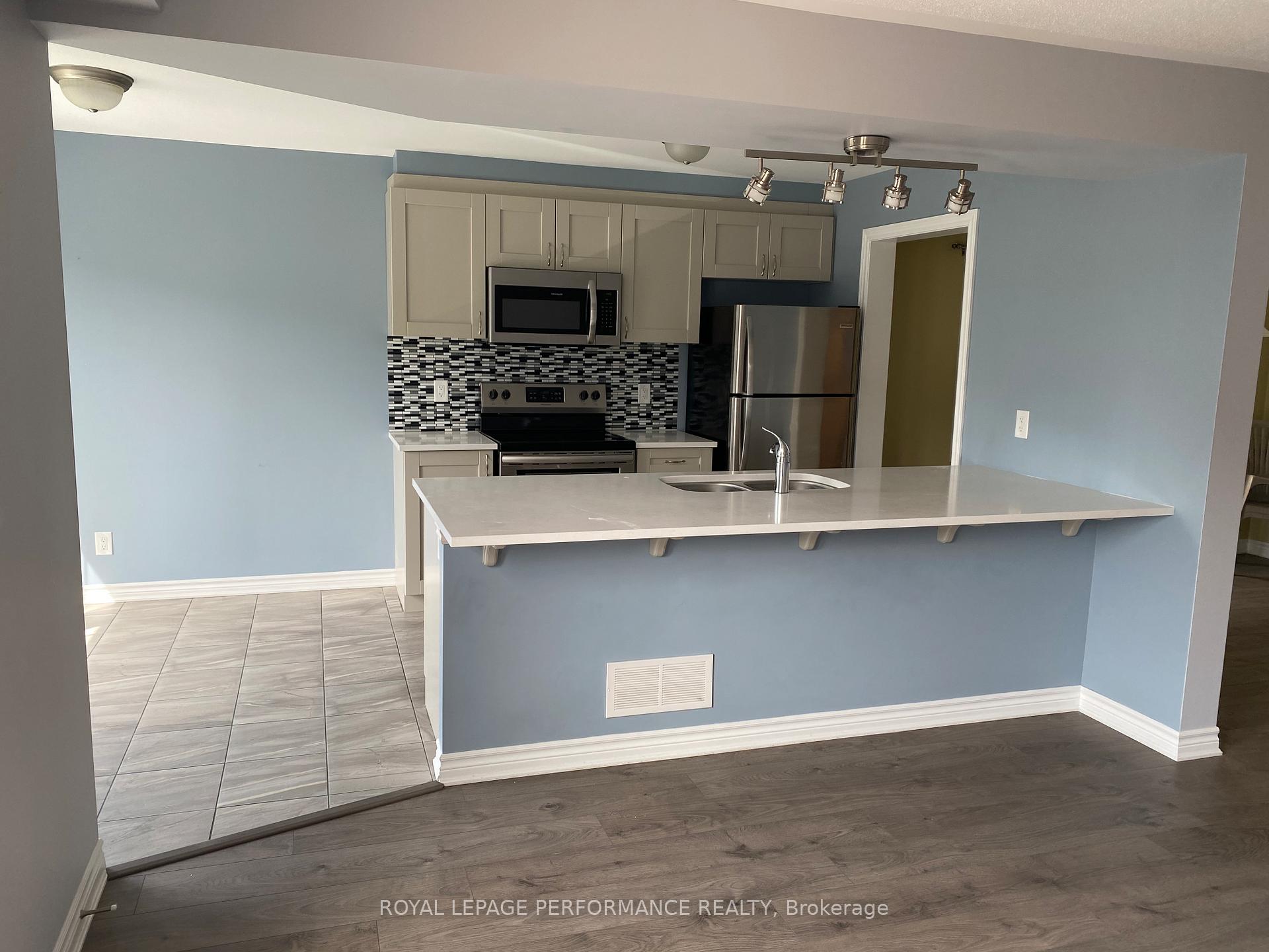 Photo 8 of 108 Helenium Lane, Ottawa, Avalon West — HOMEH