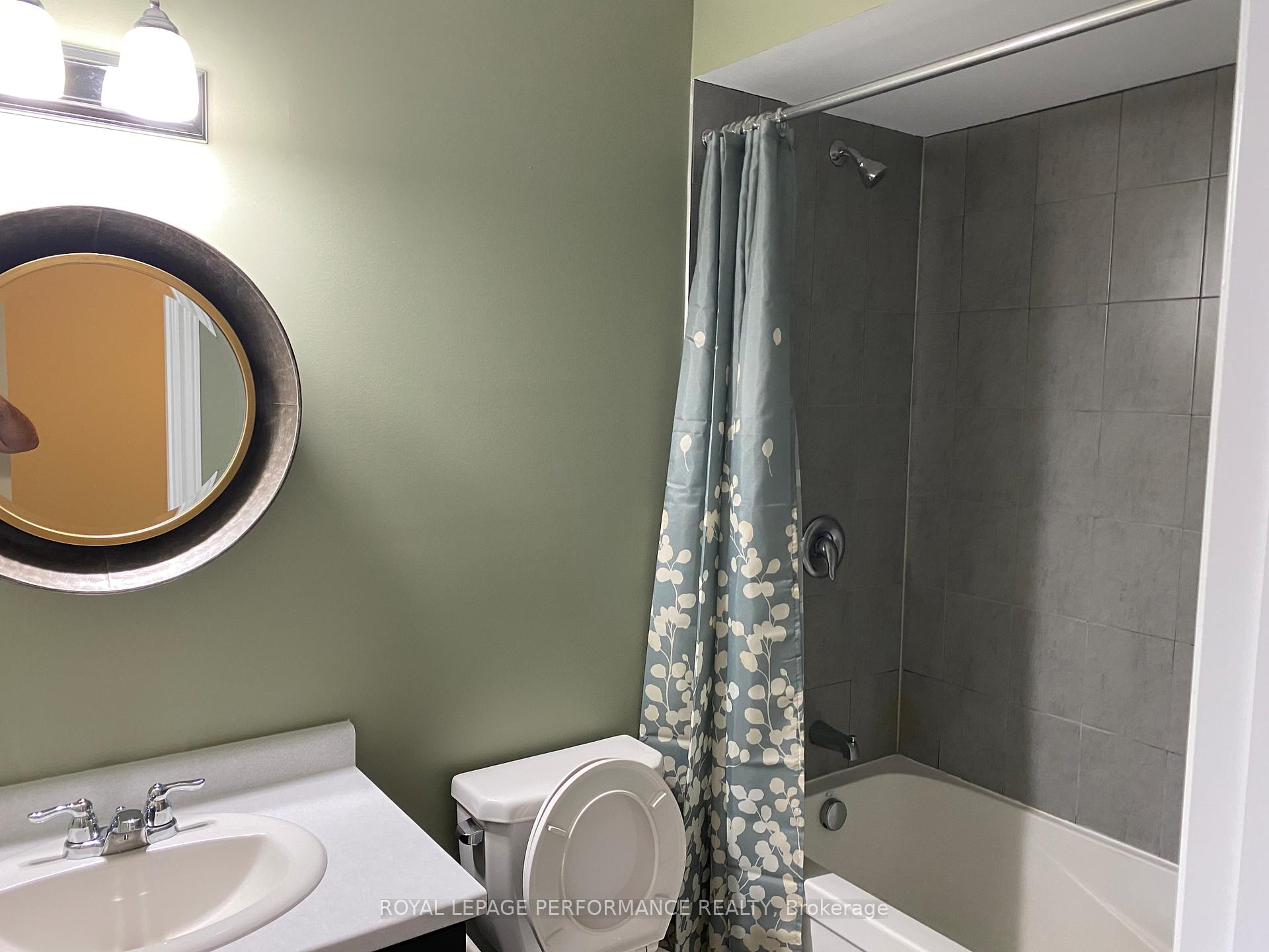 Photo 11 of 108 Helenium Lane, Ottawa, Avalon West — HOMEH
