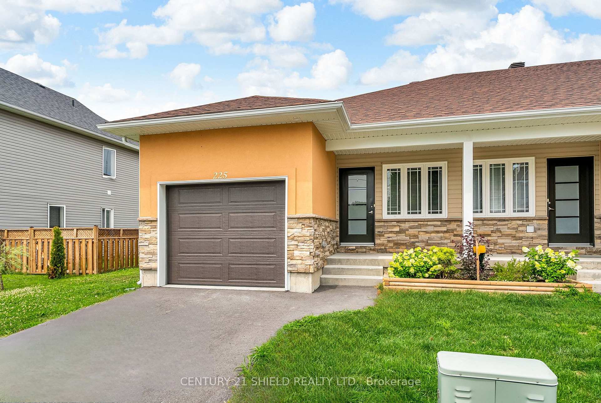 Photo 37 of 225 Third Street W, Cornwall — HOMEH