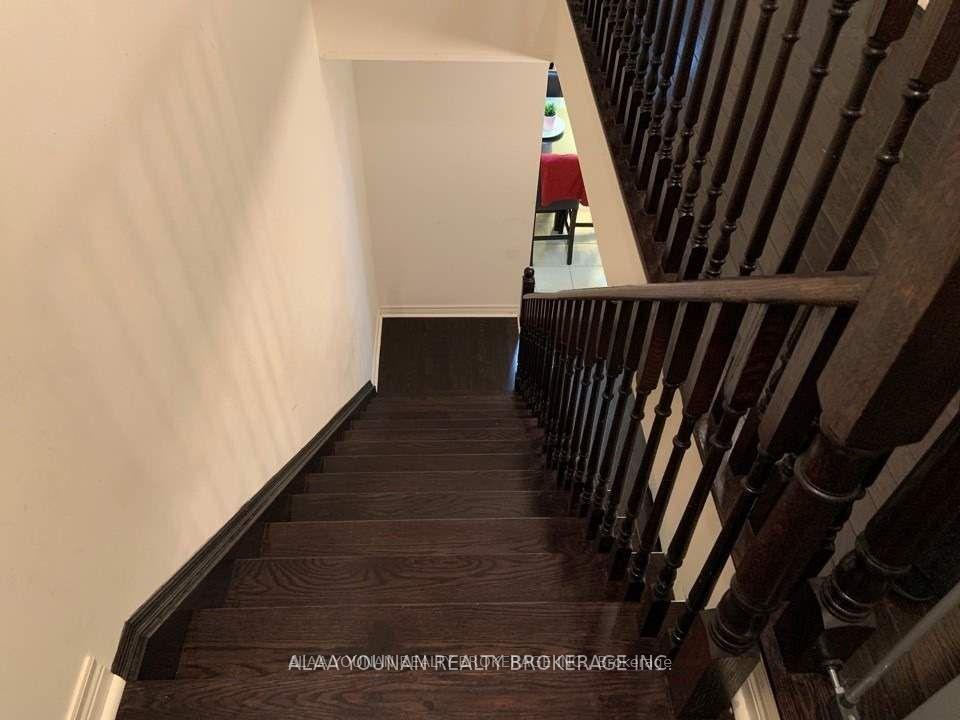 Photo 12 of 1055 Job Crescent, Milton, Harrison — HOMEH