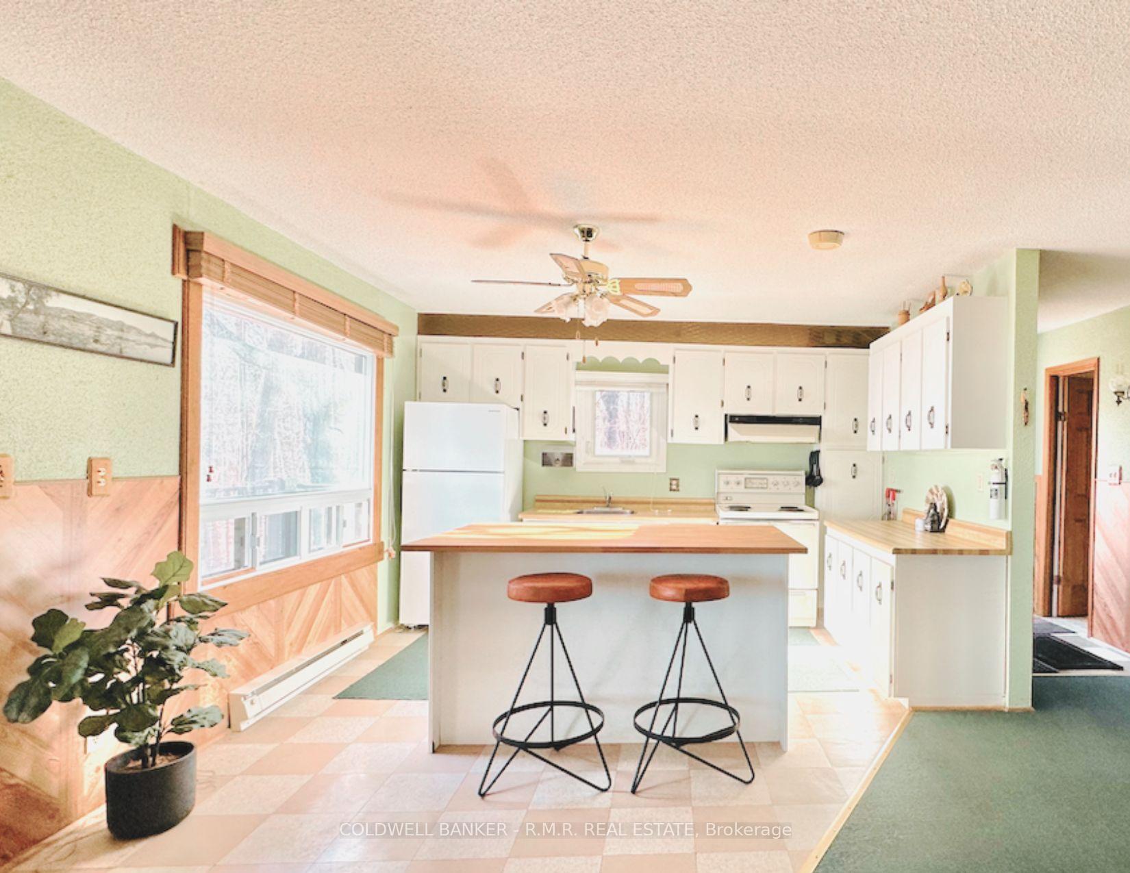 Photo 5 of 3493 Southwood Beach Boulevard, Ramara, Rural Ramara — HOMEH