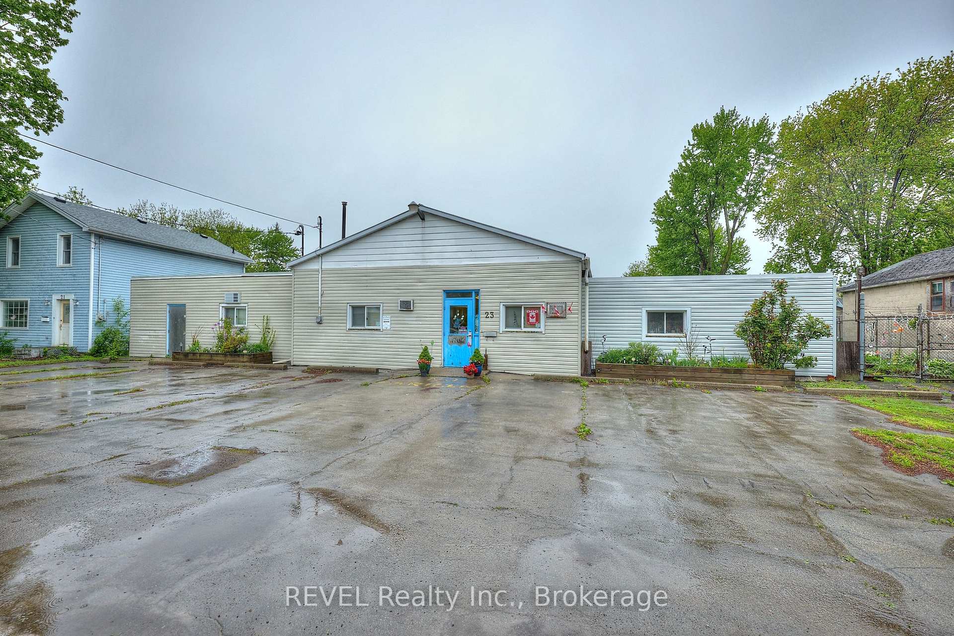 Photo 10 of 23 Amelia Street, Port Colborne, Main Street — HOMEH