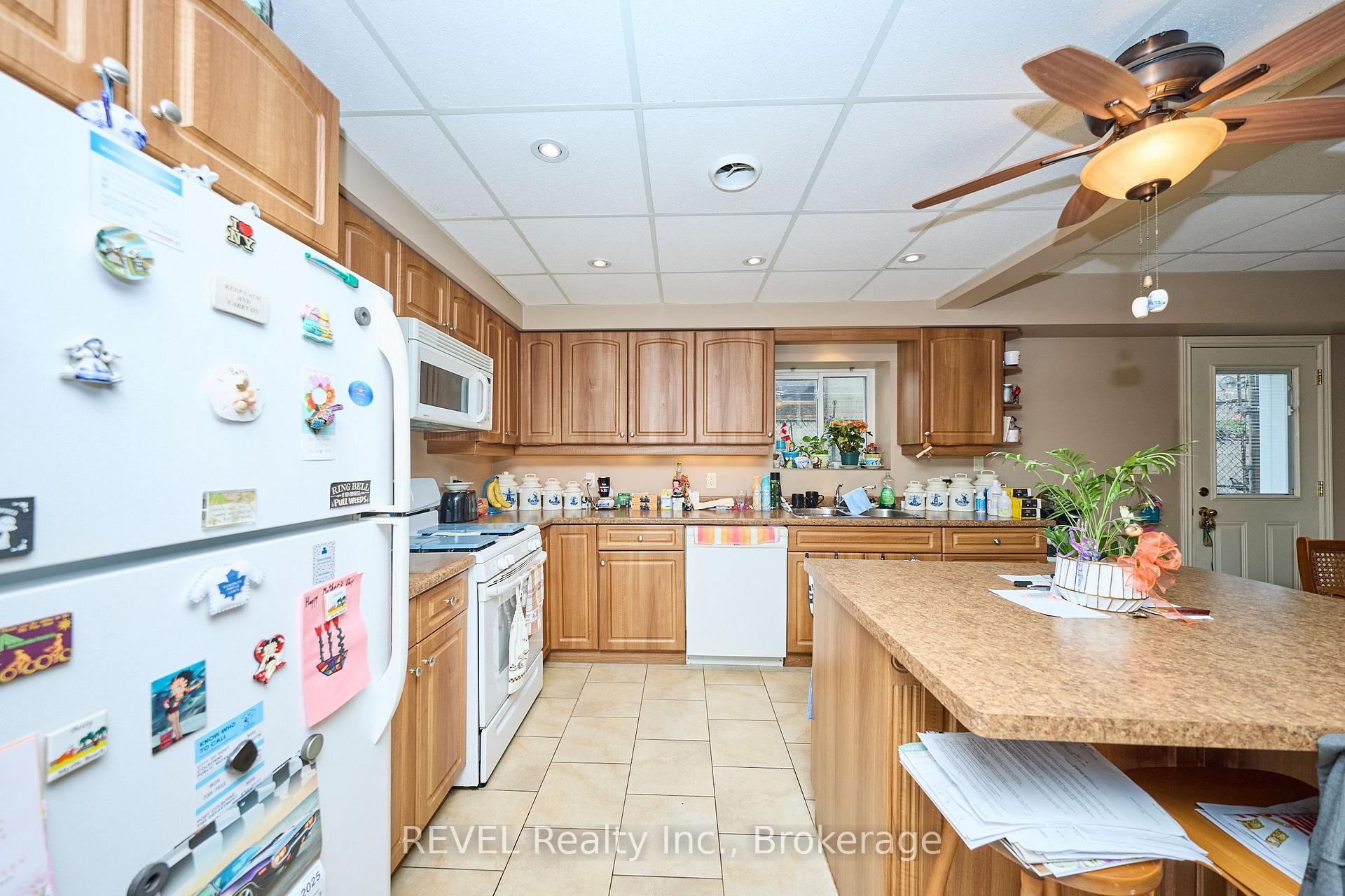 Photo 16 of 23 Amelia Street, Port Colborne, Main Street — HOMEH