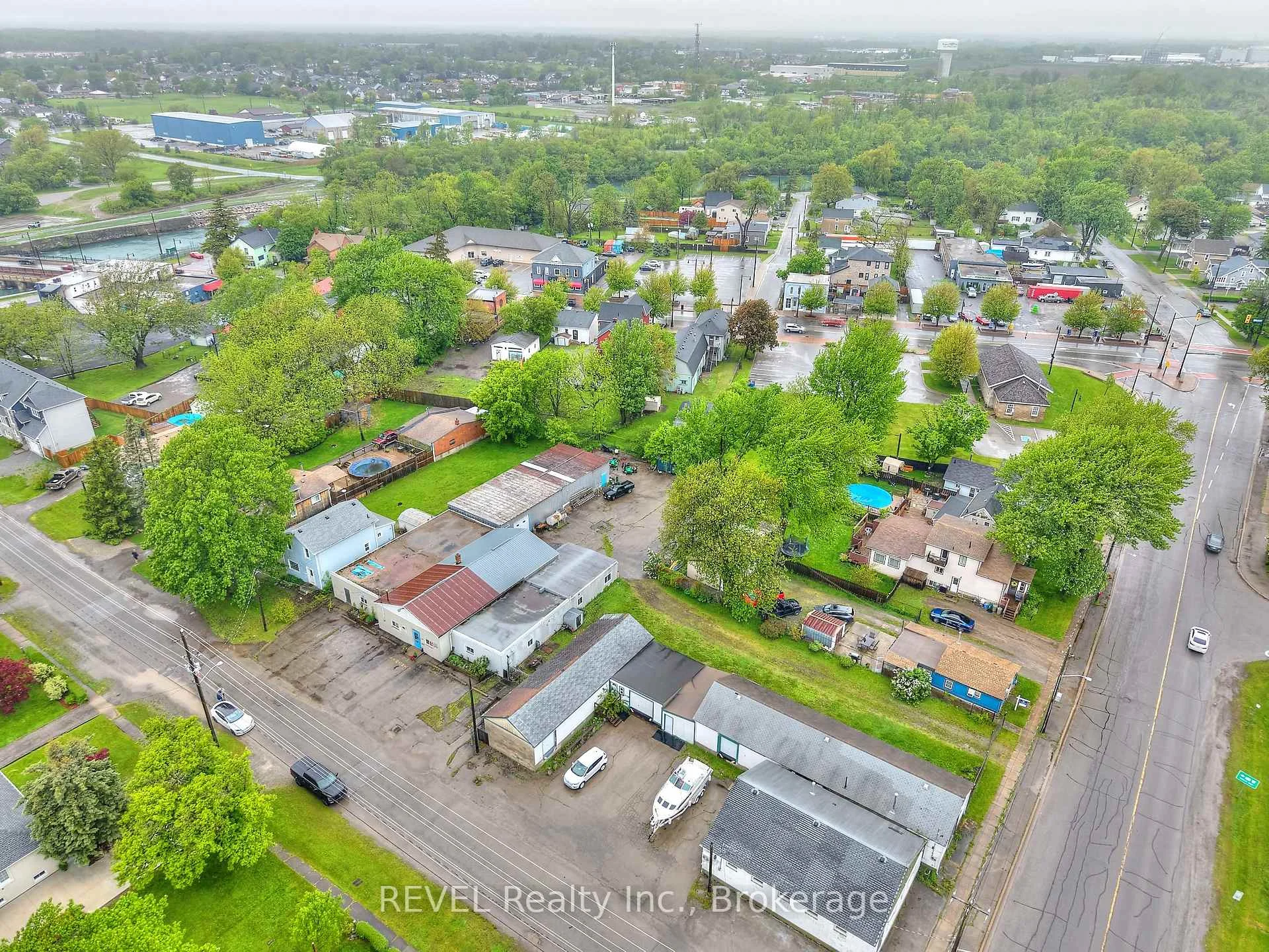 Photo 9 of 23 Amelia Street, Port Colborne, Main Street — HOMEH