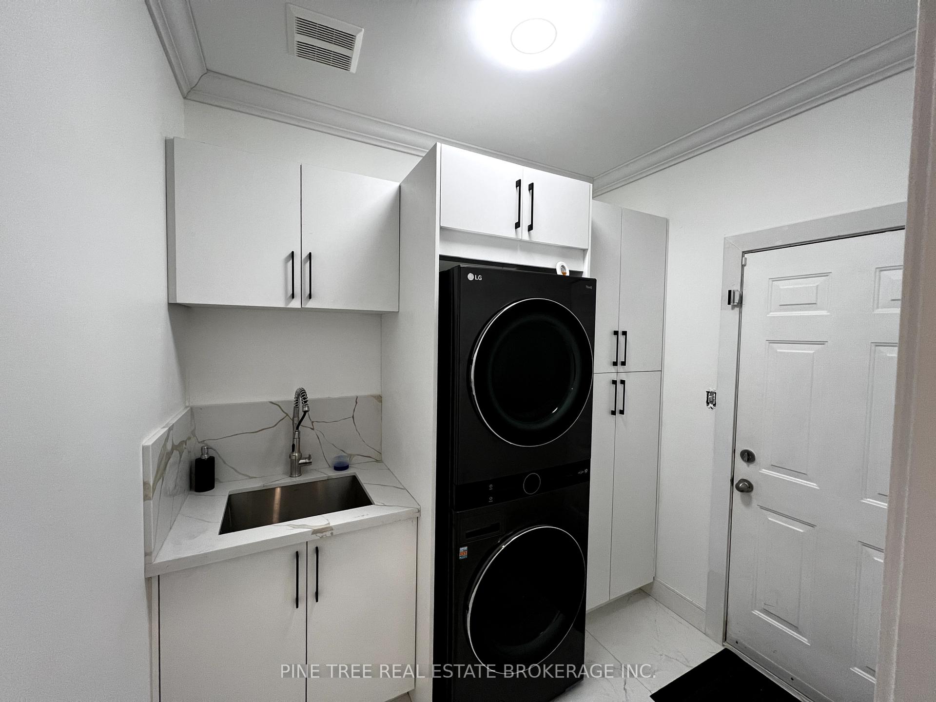 Photo 8 of Unit M&2nd, 62 Joseph Crescent, Barrie, Painswick South — HOMEH