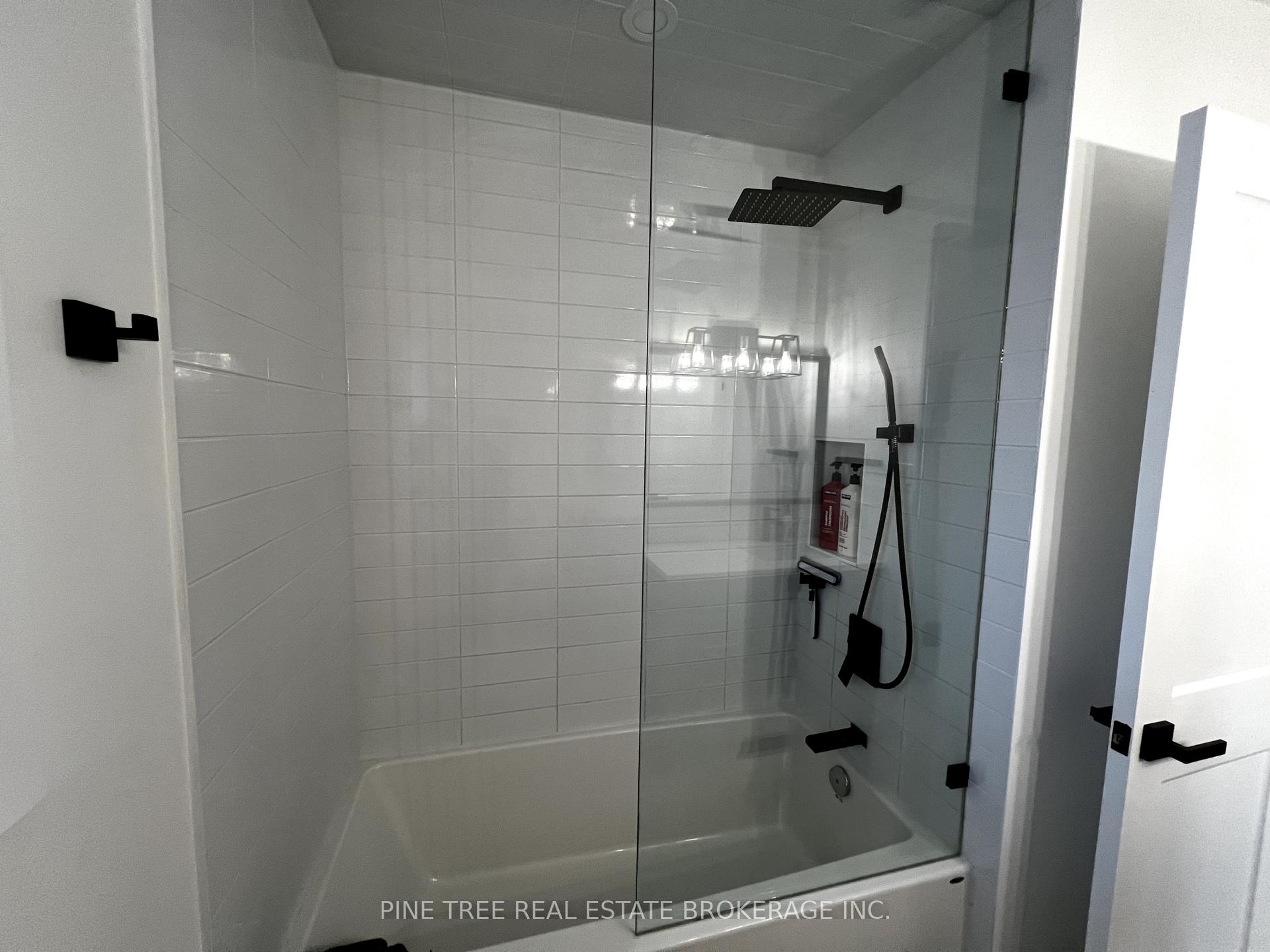 Photo 26 of Unit M&2nd, 62 Joseph Crescent, Barrie, Painswick South — HOMEH