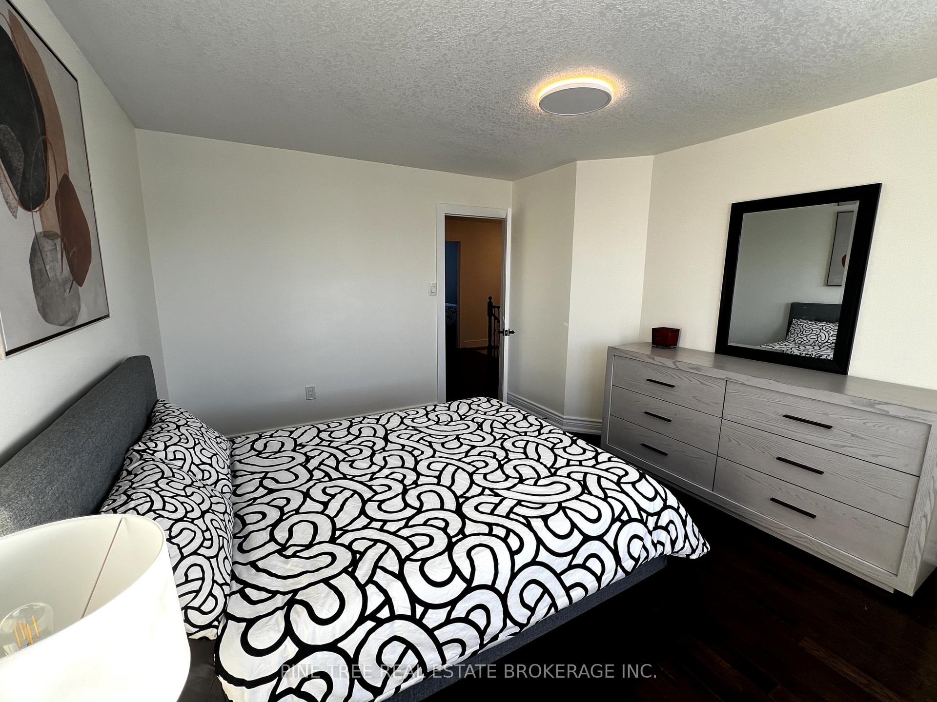 Photo 28 of Unit M&2nd, 62 Joseph Crescent, Barrie, Painswick South — HOMEH