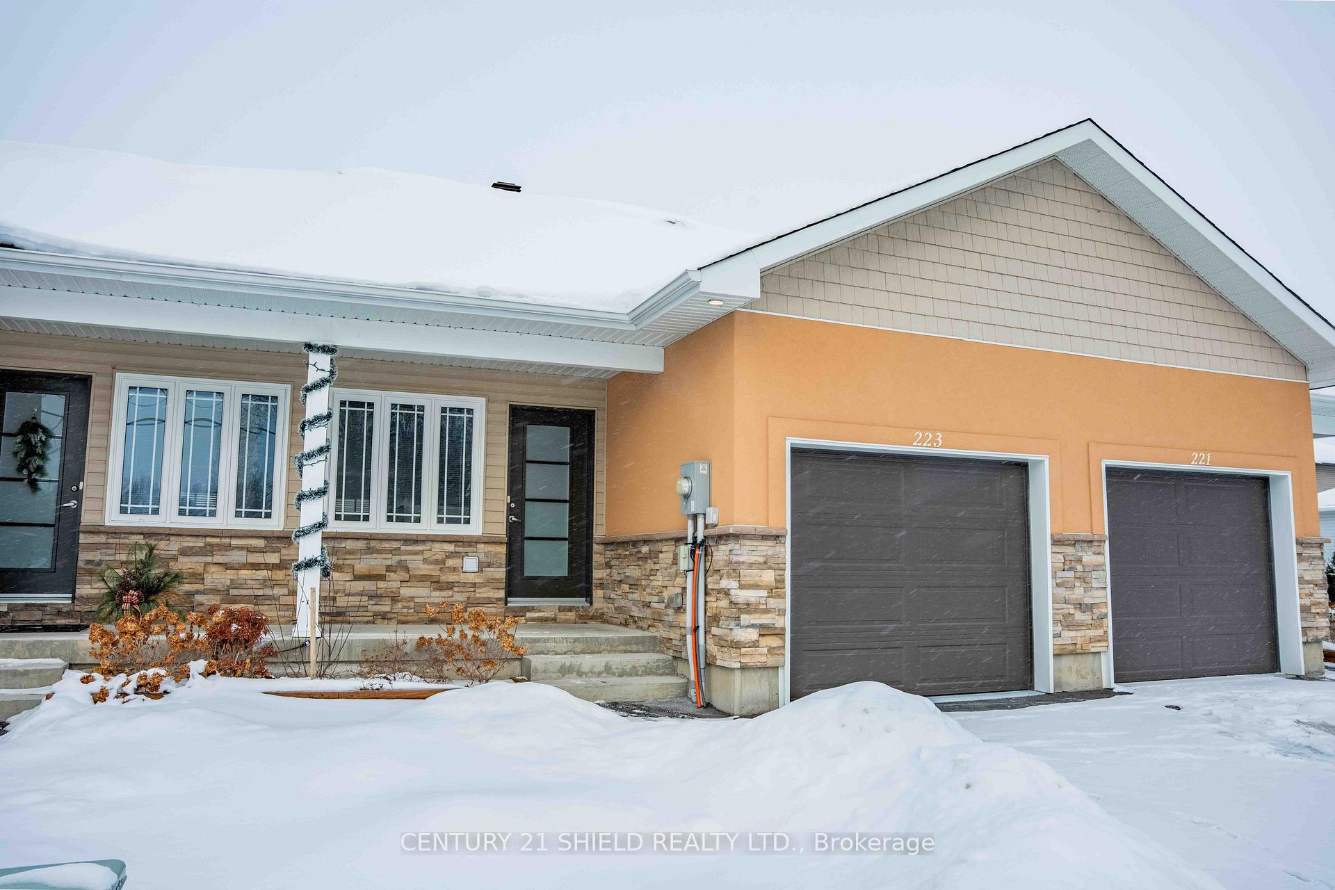 Photo 1 of 223 Third Street W, Cornwall — HOMEH