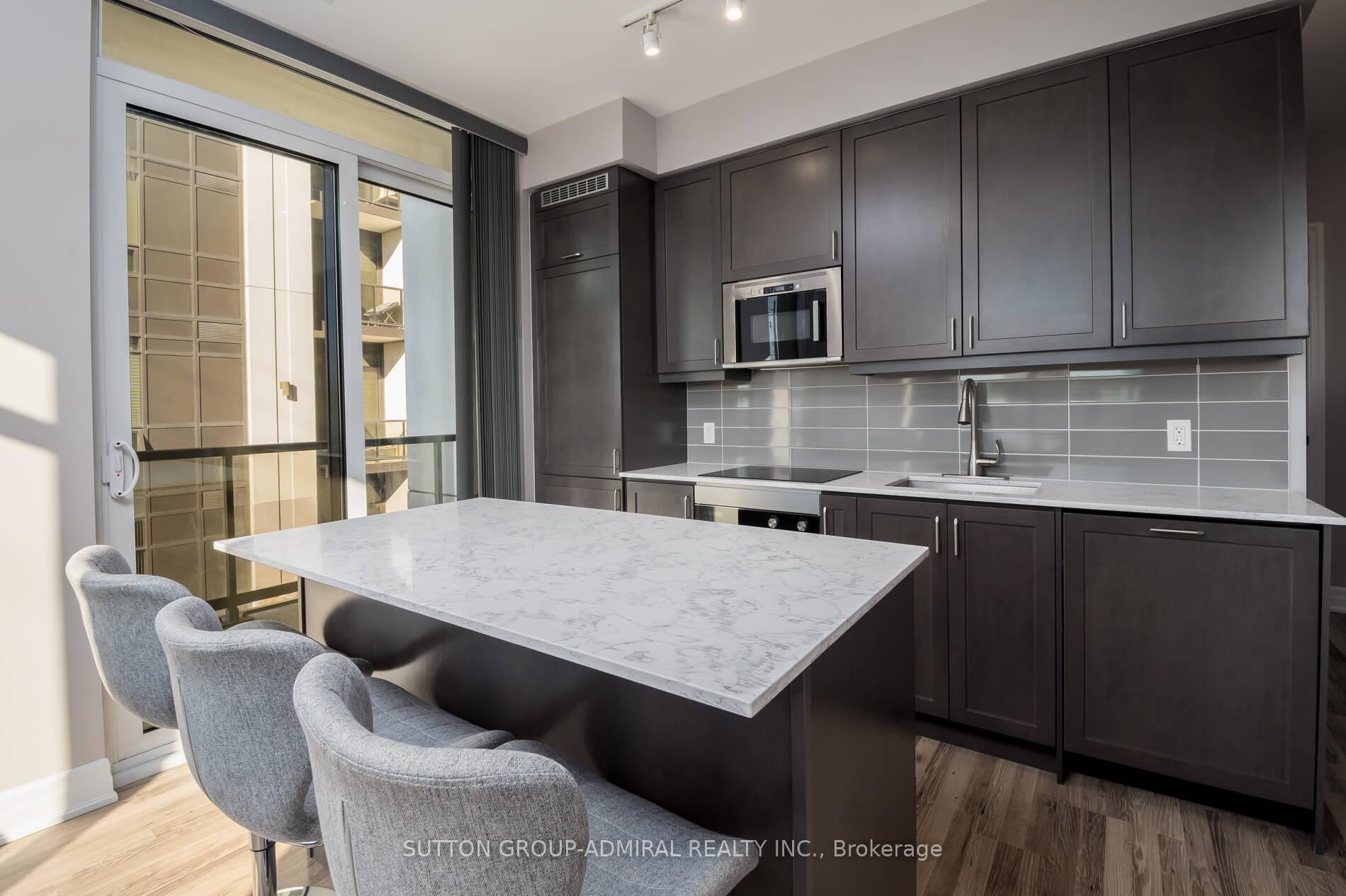 Photo 6 of Unit 216, 9075 Jane Street, Vaughan, Concord — HOMEH