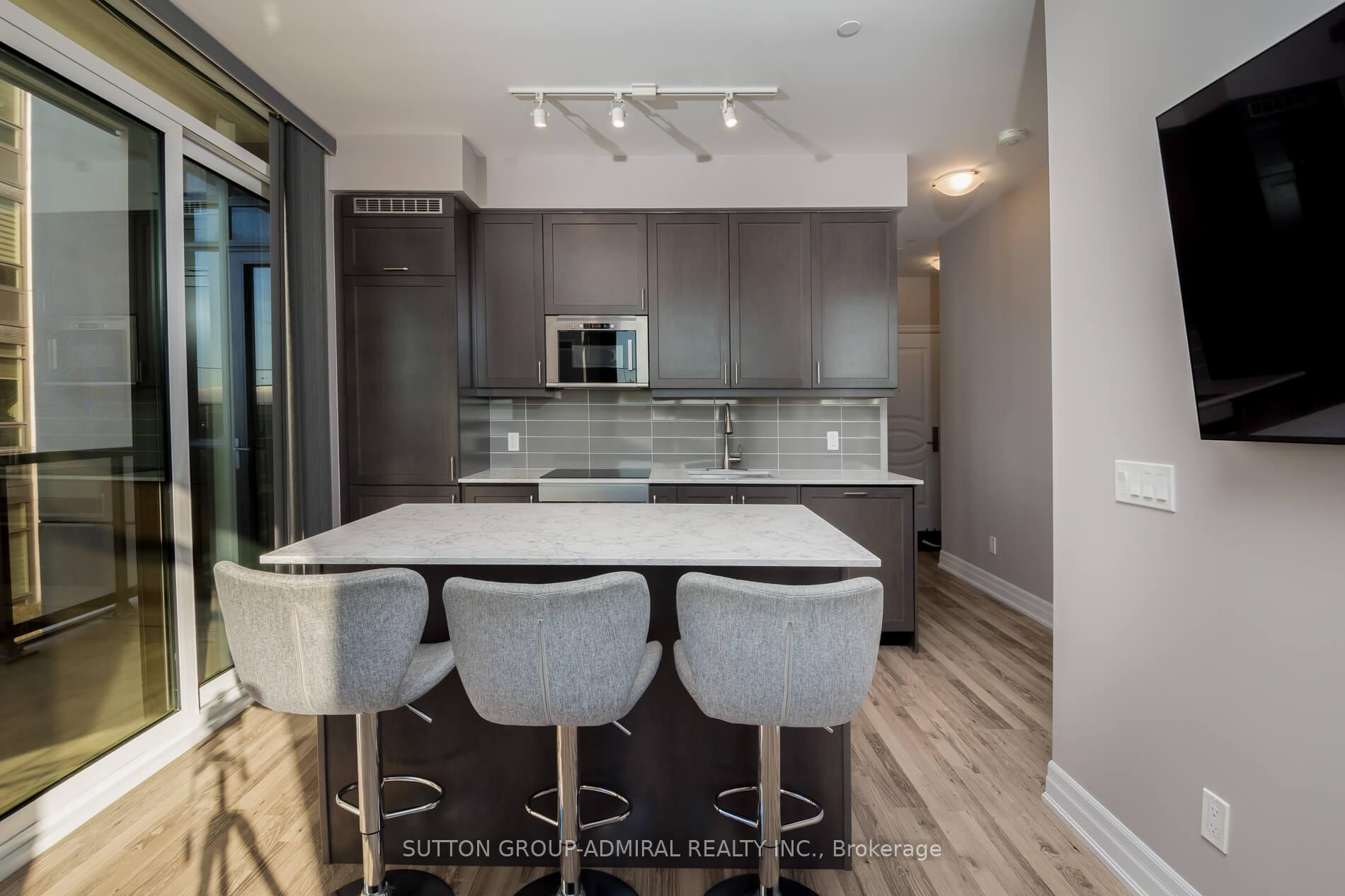 Photo 7 of Unit 216, 9075 Jane Street, Vaughan, Concord — HOMEH