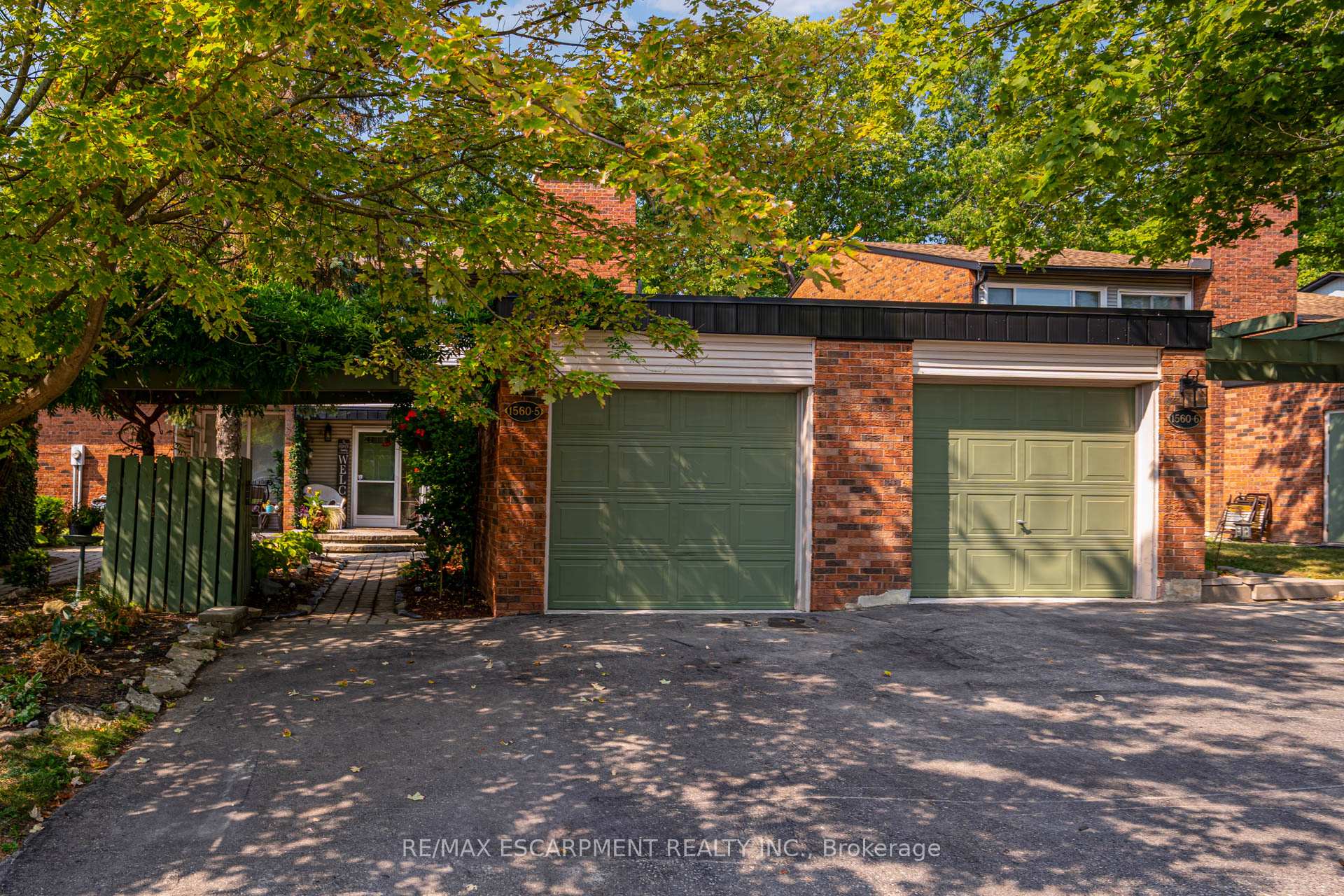 Front of Unit 5, 1560 Kerns Road