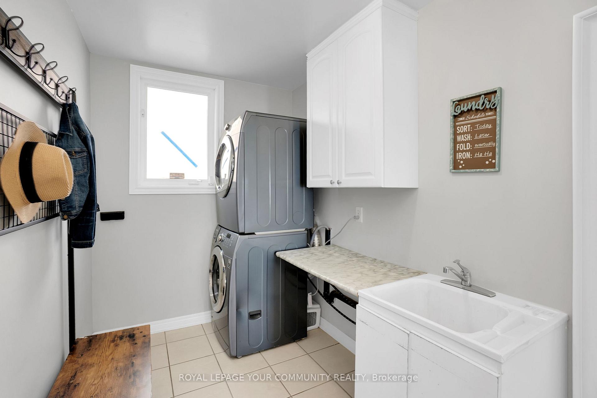 Photo 3 of 11 Evans Ridge, Caledon, Bolton North — HOMEH