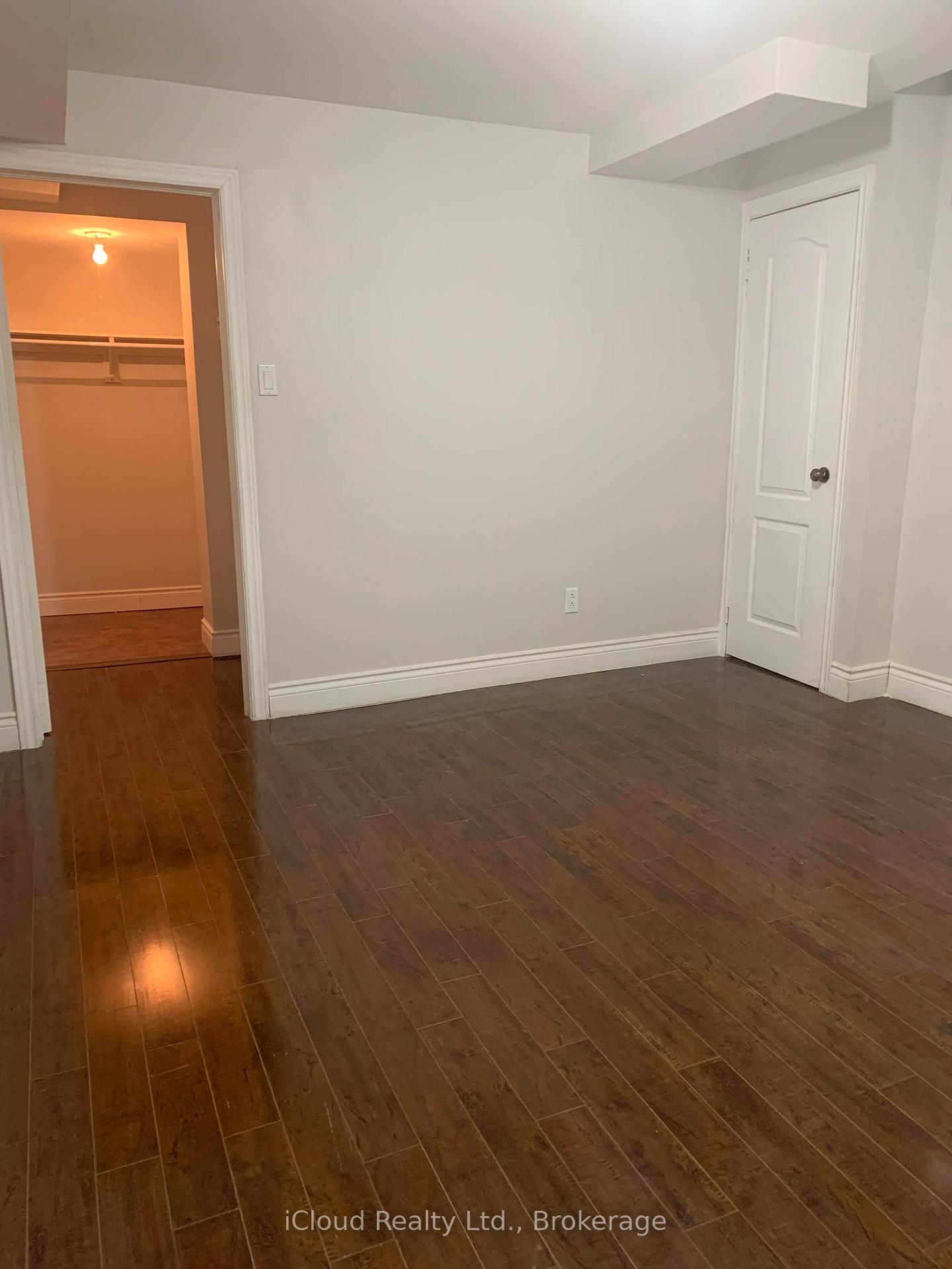 Photo 6 of 564 Fernforest Drive, Brampton, Sandringham-Wellington — HOMEH