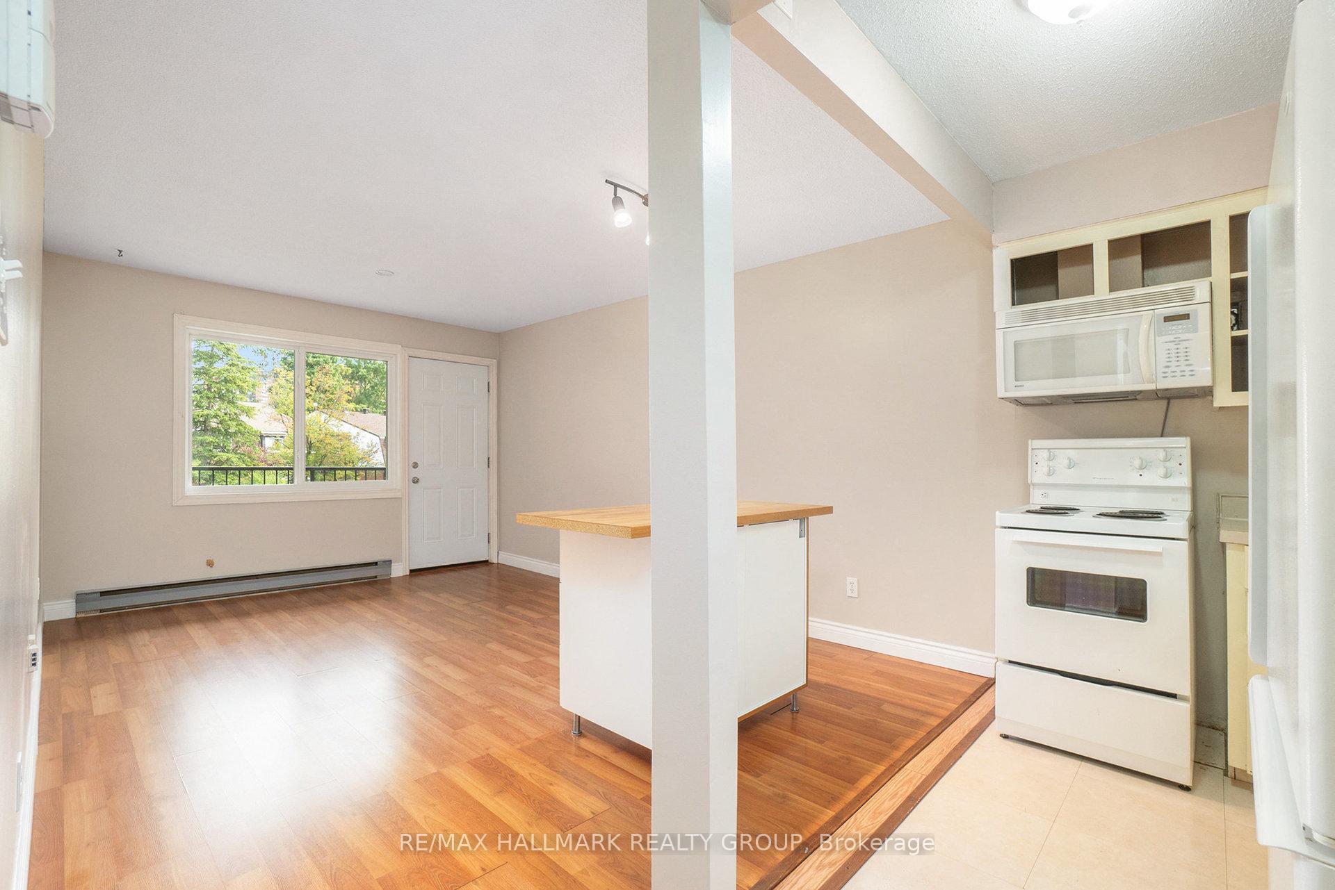 Photo 10 of Unit 203C, 2041 Arrowsmith Dr., Ottawa, Beacon Hill South — HOMEH